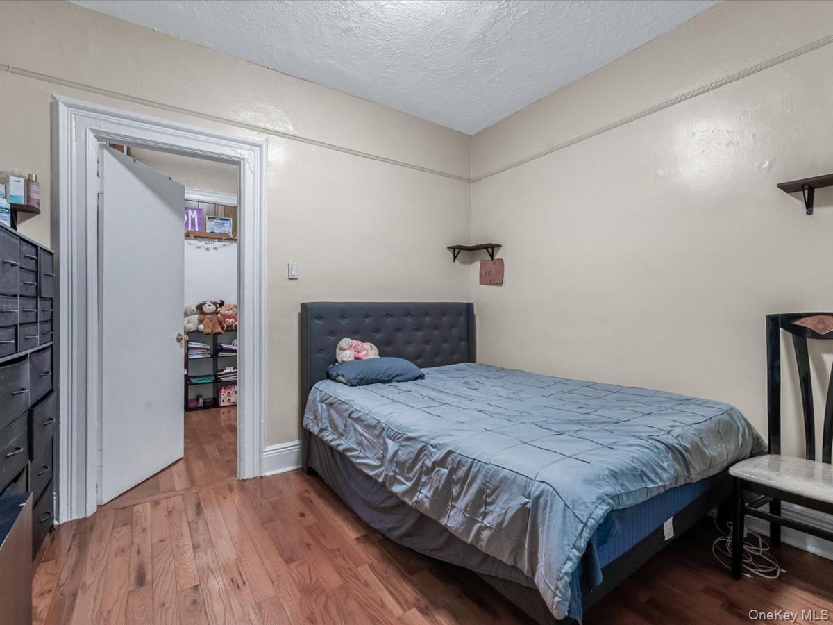 225 Hale Avenue # HSE, Brooklyn, NY 11208