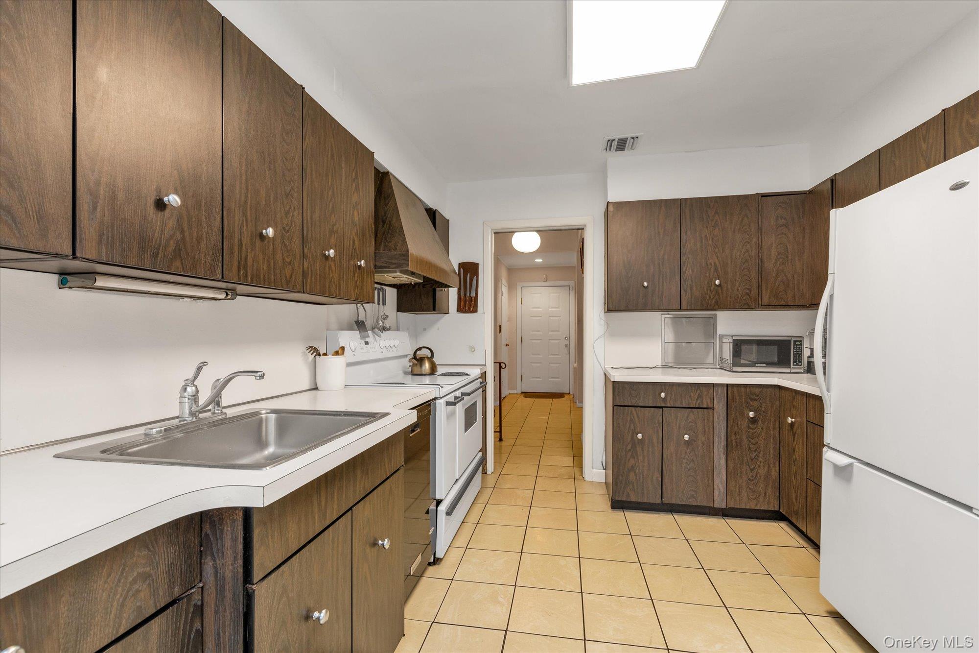 104 Olive Lane, New Hyde Park, NY 11040