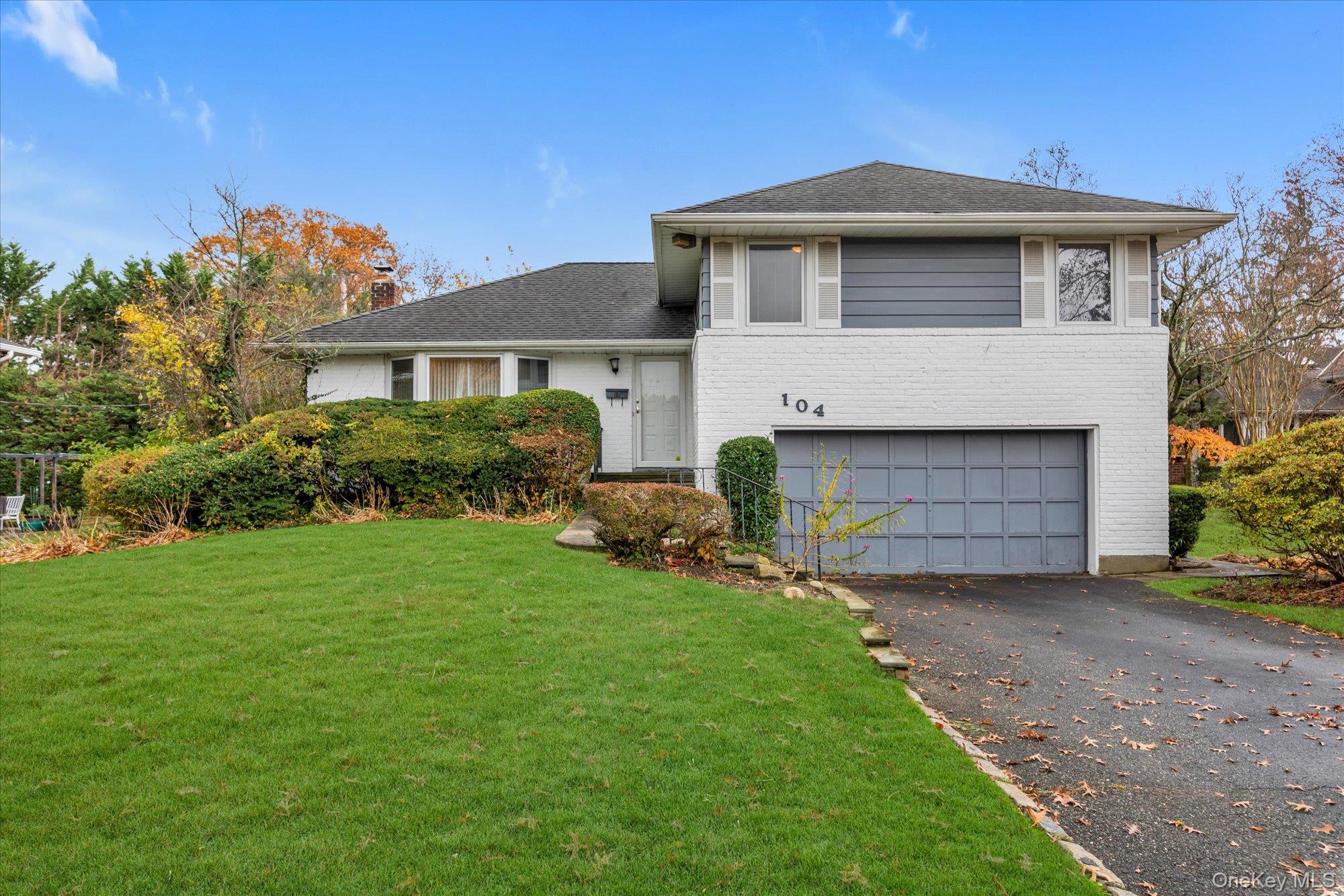 104 Olive Lane, New Hyde Park, NY 11040