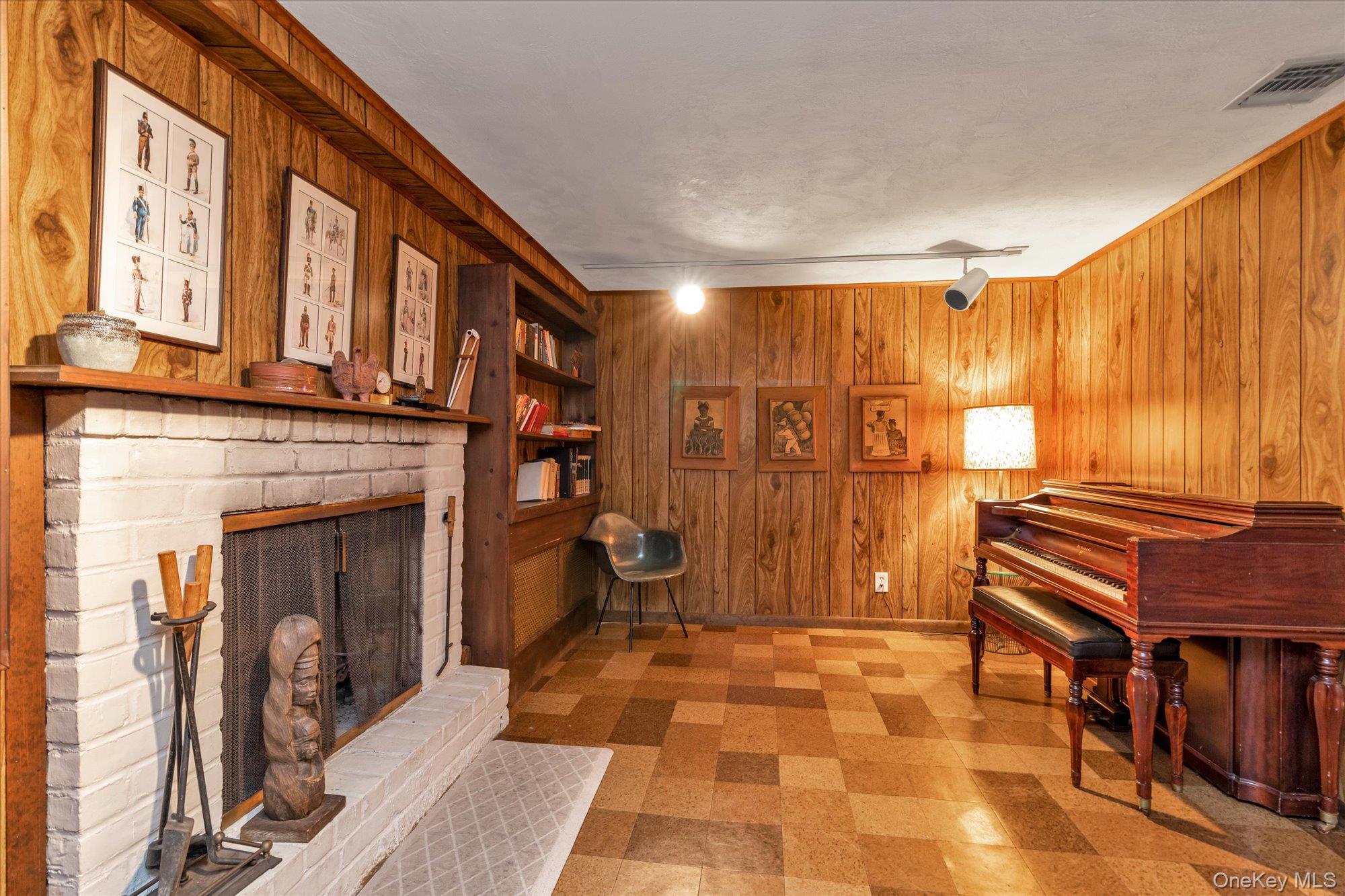 104 Olive Lane, New Hyde Park, NY 11040