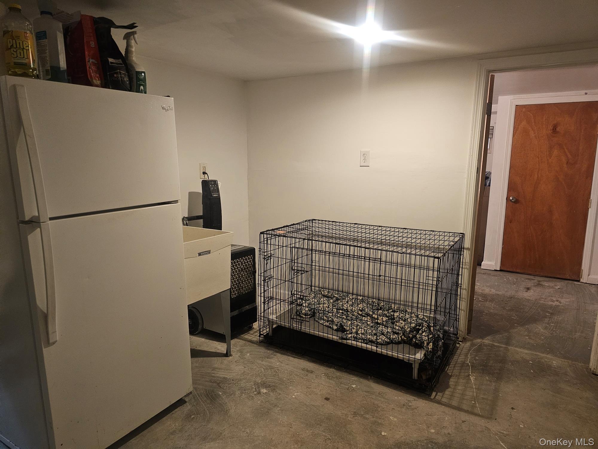 11 Edgewood Avenue, Farmingville, NY 11738