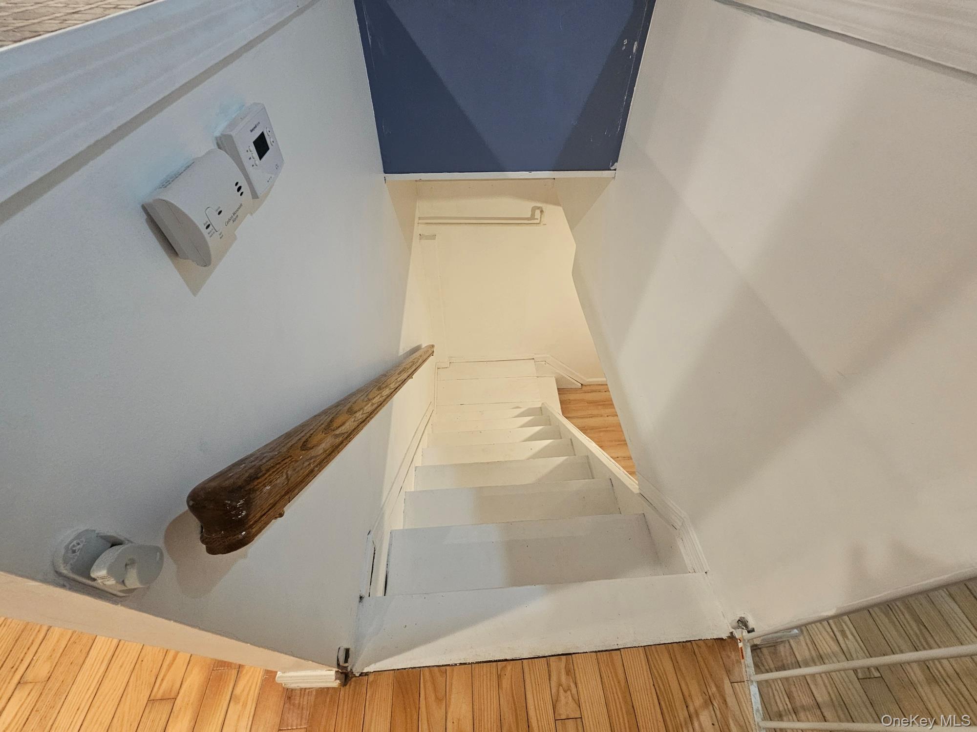 11 Edgewood Avenue, Farmingville, NY 11738