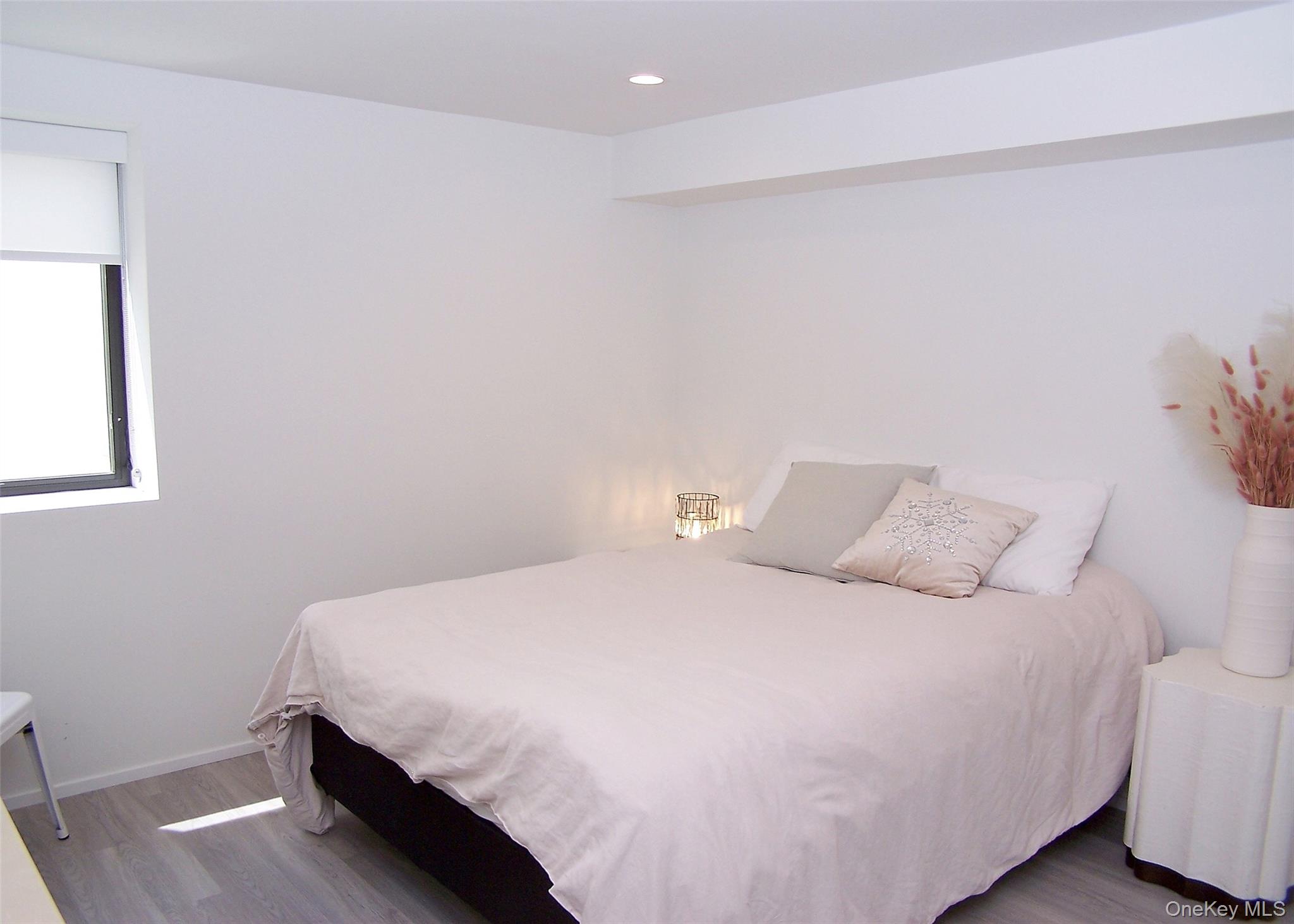 47 School Street, Hampton Bays, NY 11946