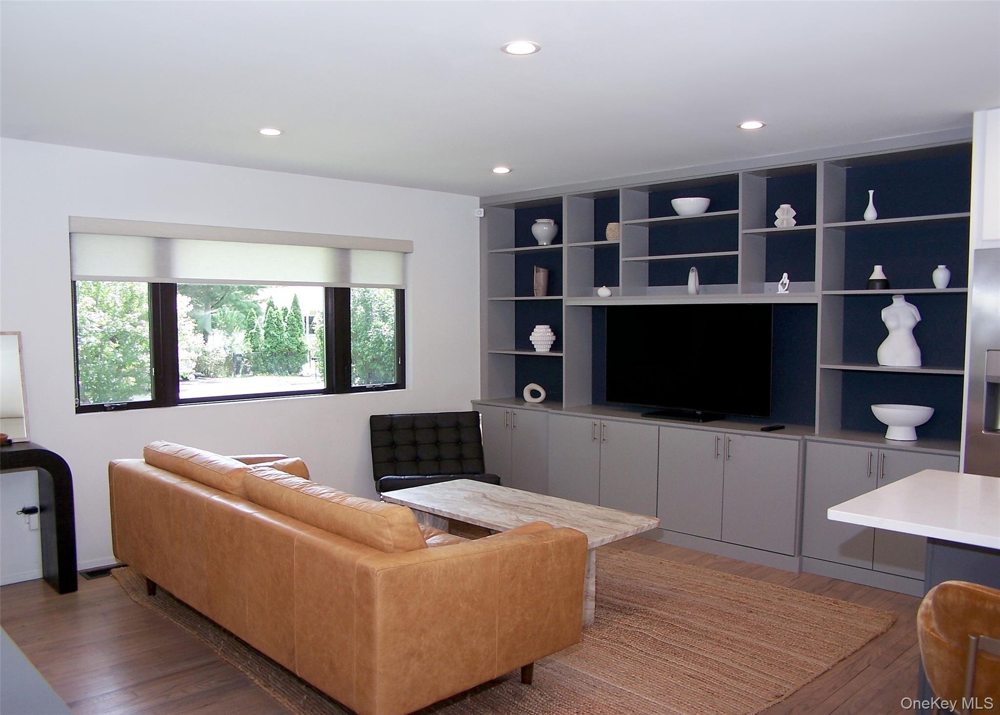 47 School Street, Hampton Bays, NY 11946