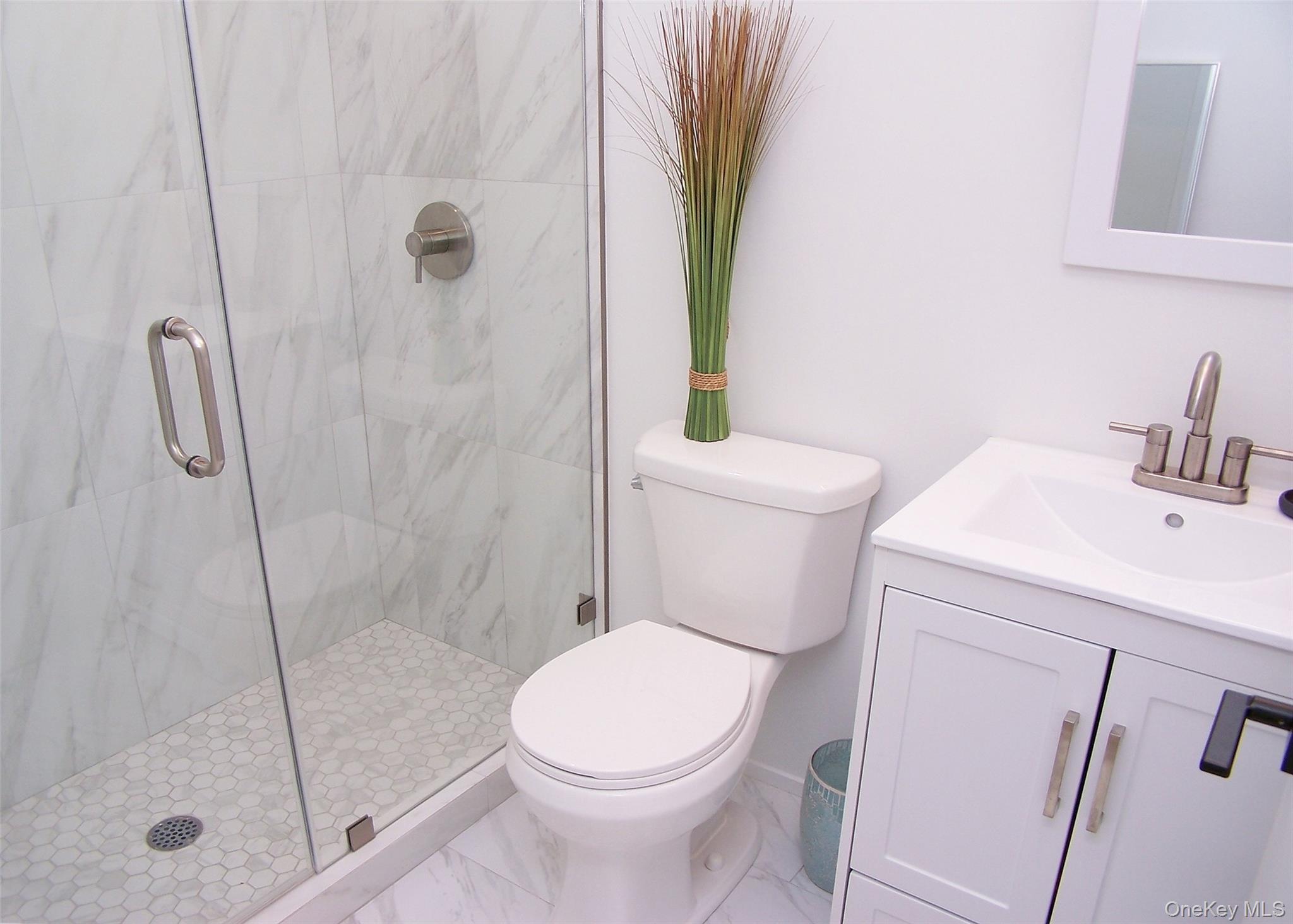 47 School Street, Hampton Bays, NY 11946