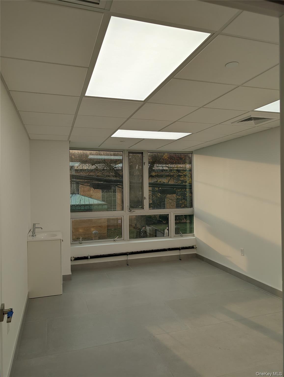 41-23 Union Street # 2F, Flushing, NY 11355