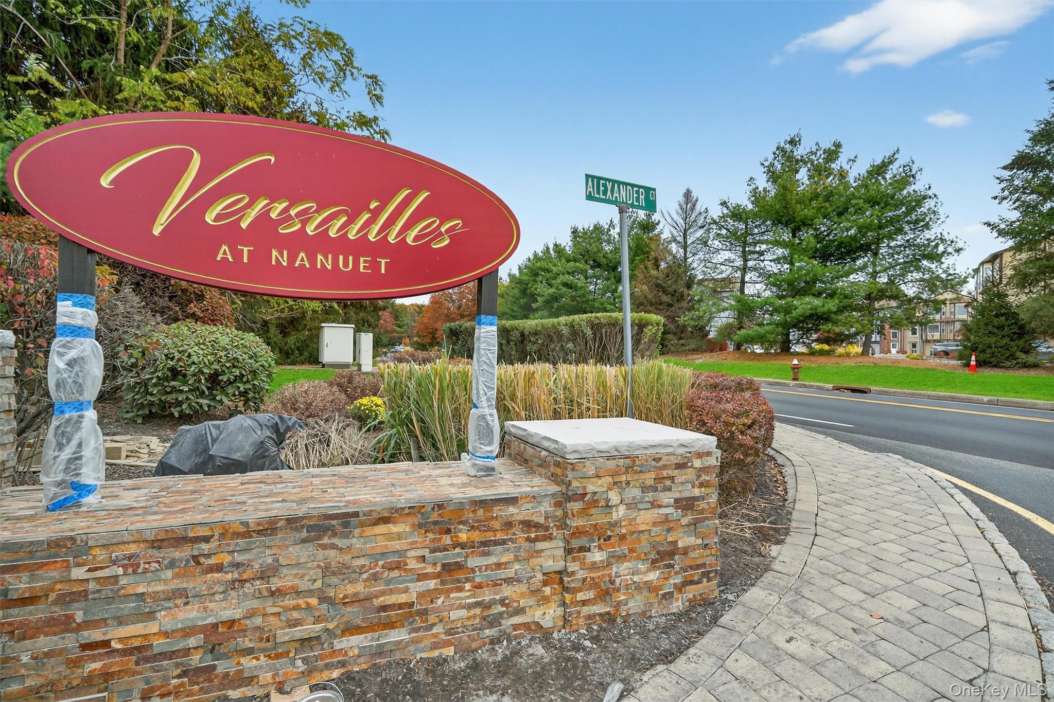 34 Alexander Court, Nanuet, NY 10954