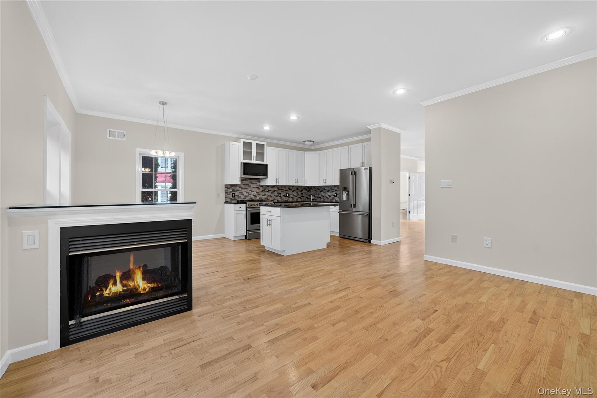 34 Alexander Court, Nanuet, NY 10954