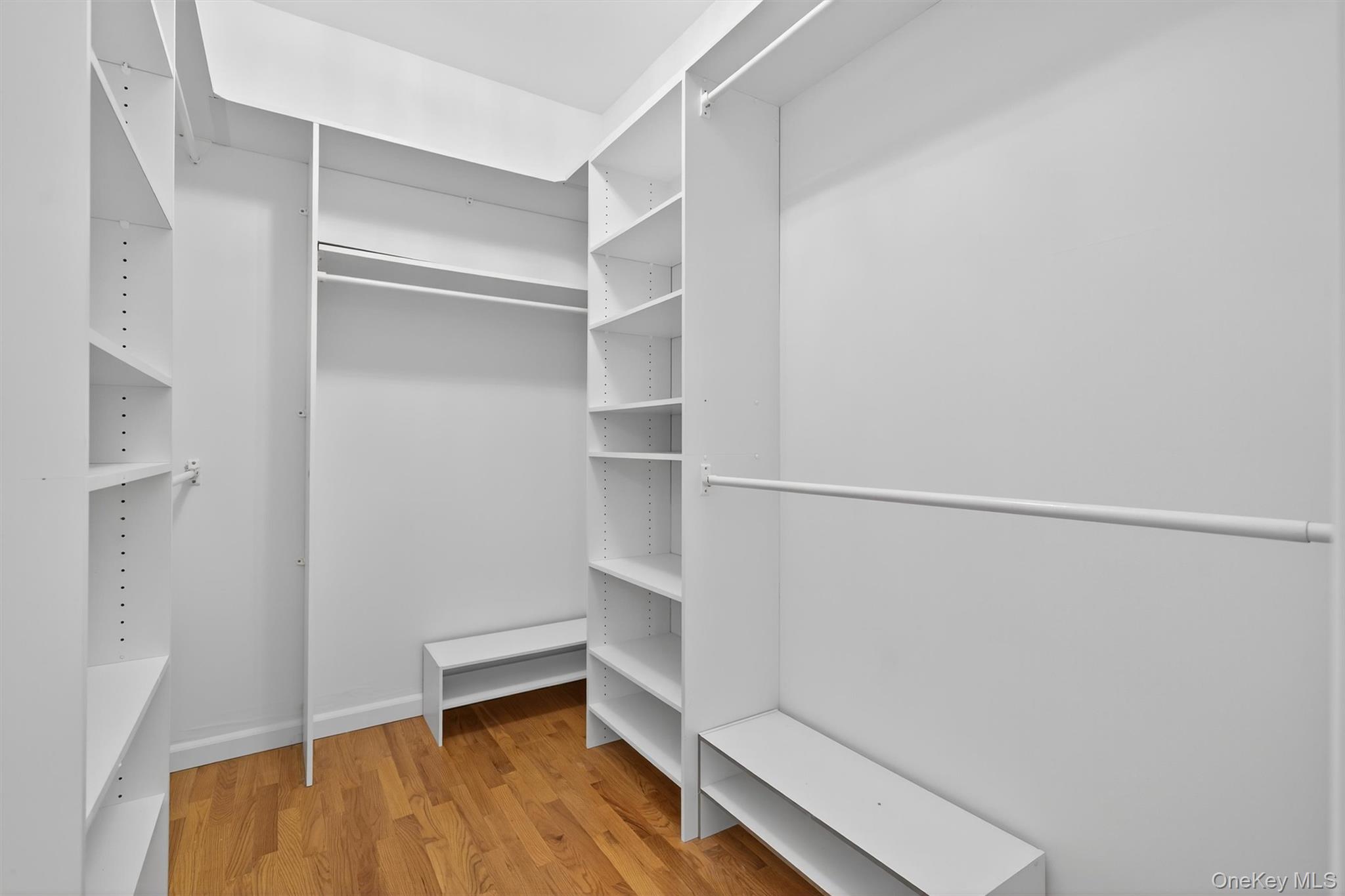 34 Alexander Court, Nanuet, NY 10954