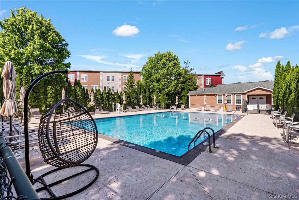 34 Alexander Court, Nanuet, NY 10954