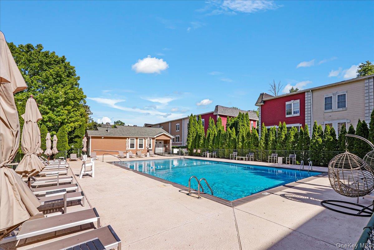 34 Alexander Court, Nanuet, NY 10954