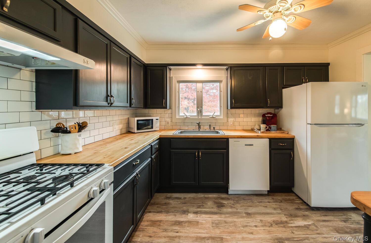 352-354 Ruskey Lane, Hyde Park, NY 12538