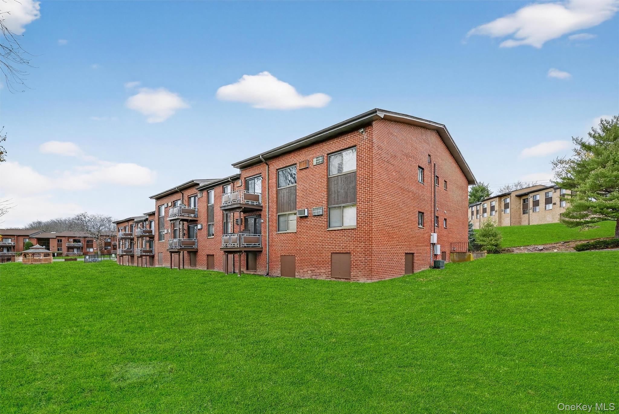 14 Charles Lane # 2B, Pomona, NY 10970