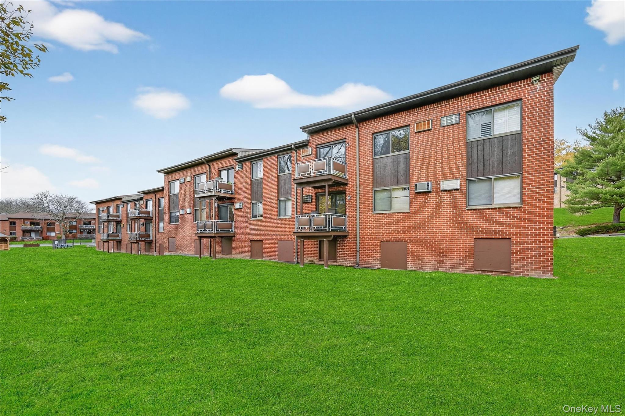 14 Charles Lane # 2B, Pomona, NY 10970