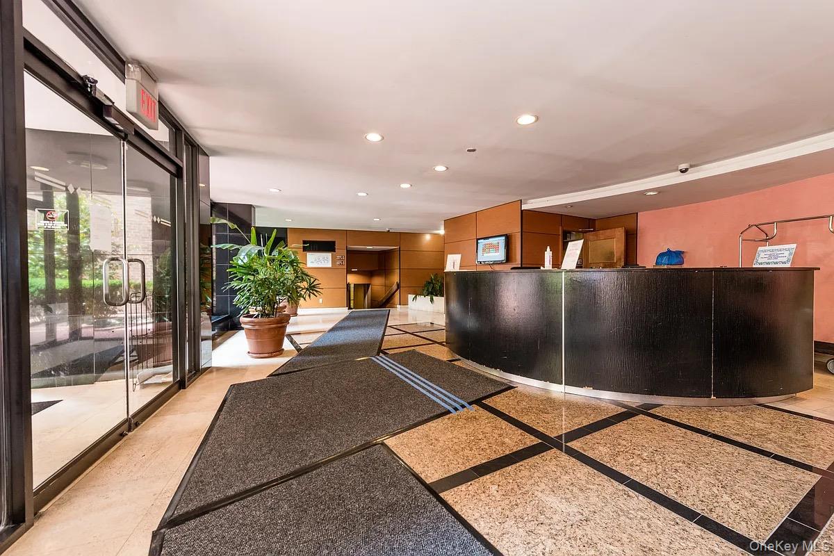 139-15 83 Avenue # 409, Briarwood, NY 11435