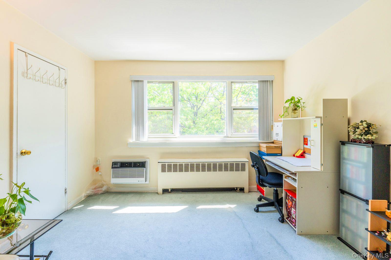 69-28 kissena Boulevard # 130B, Kew Garden Hills, NY 11367