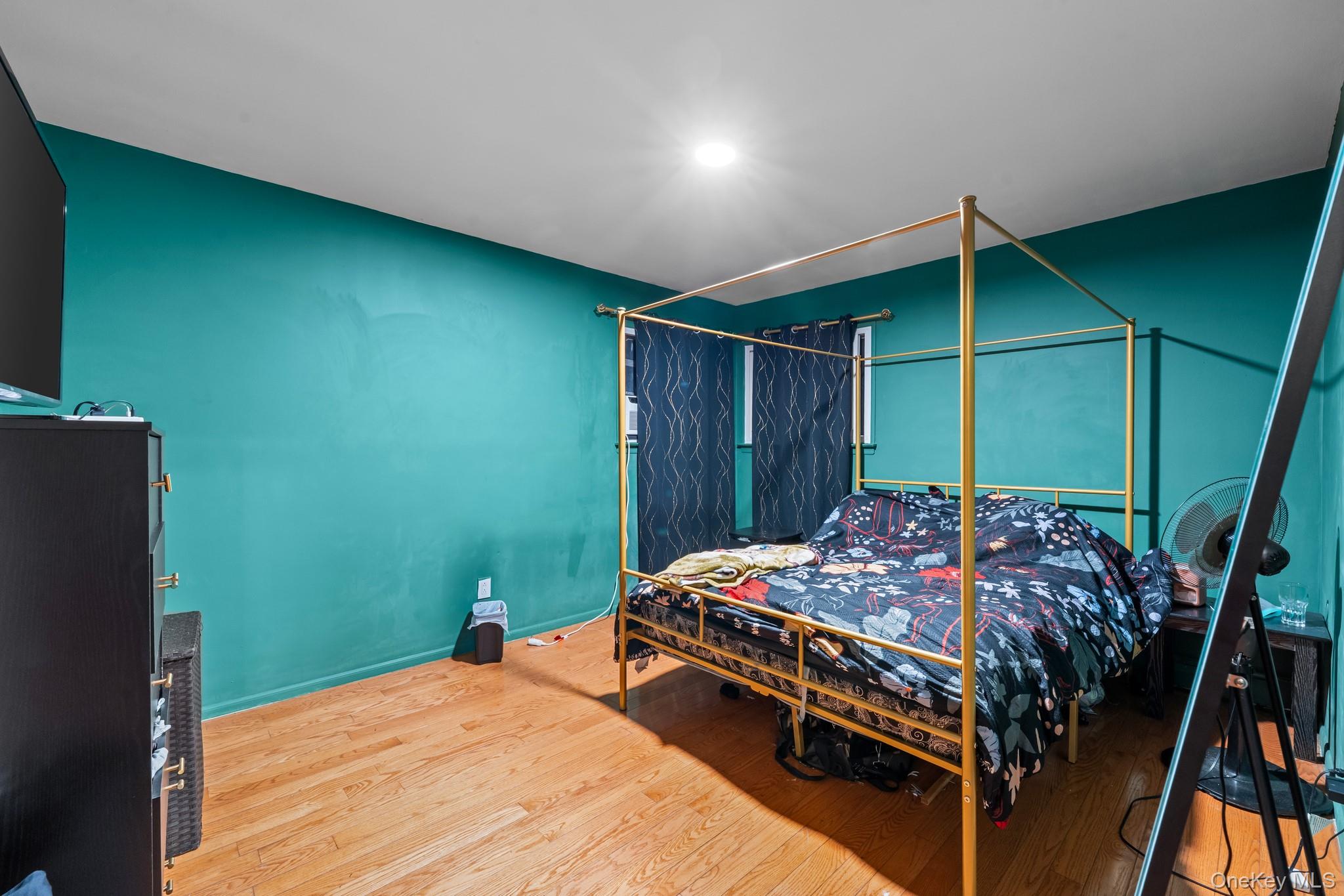 97 Arlington Avenue, Valley Stream, NY 11580