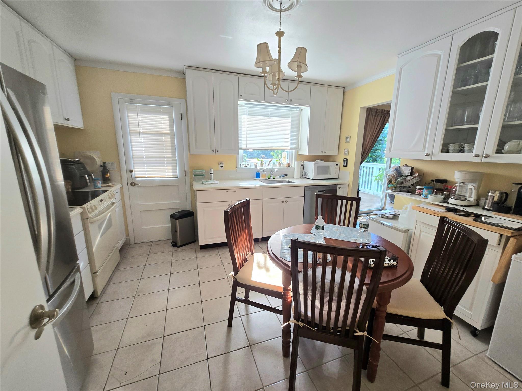 35 Quincy Road, Putnam Valley, NY 10579