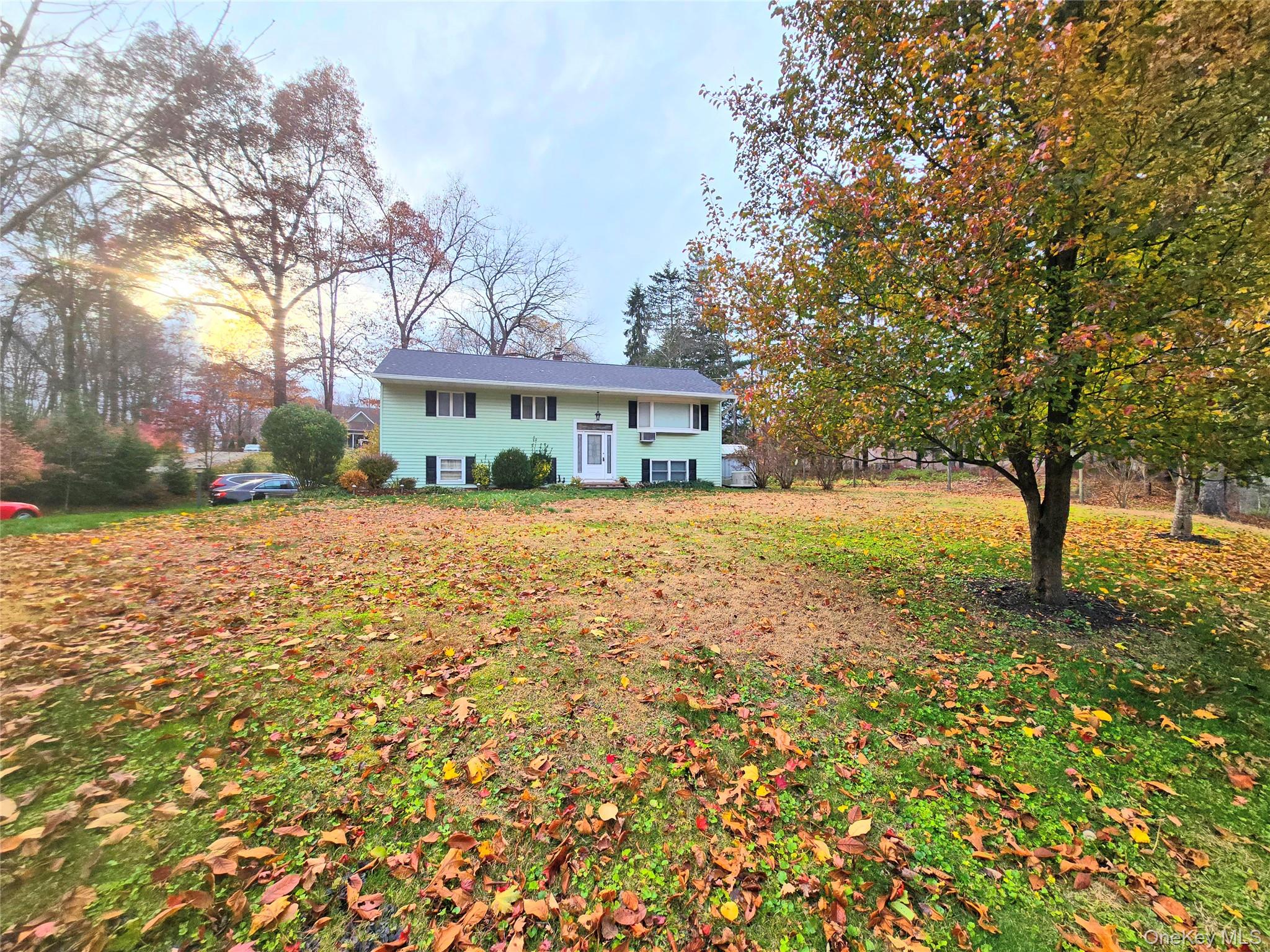 35 Quincy Road, Putnam Valley, NY 10579