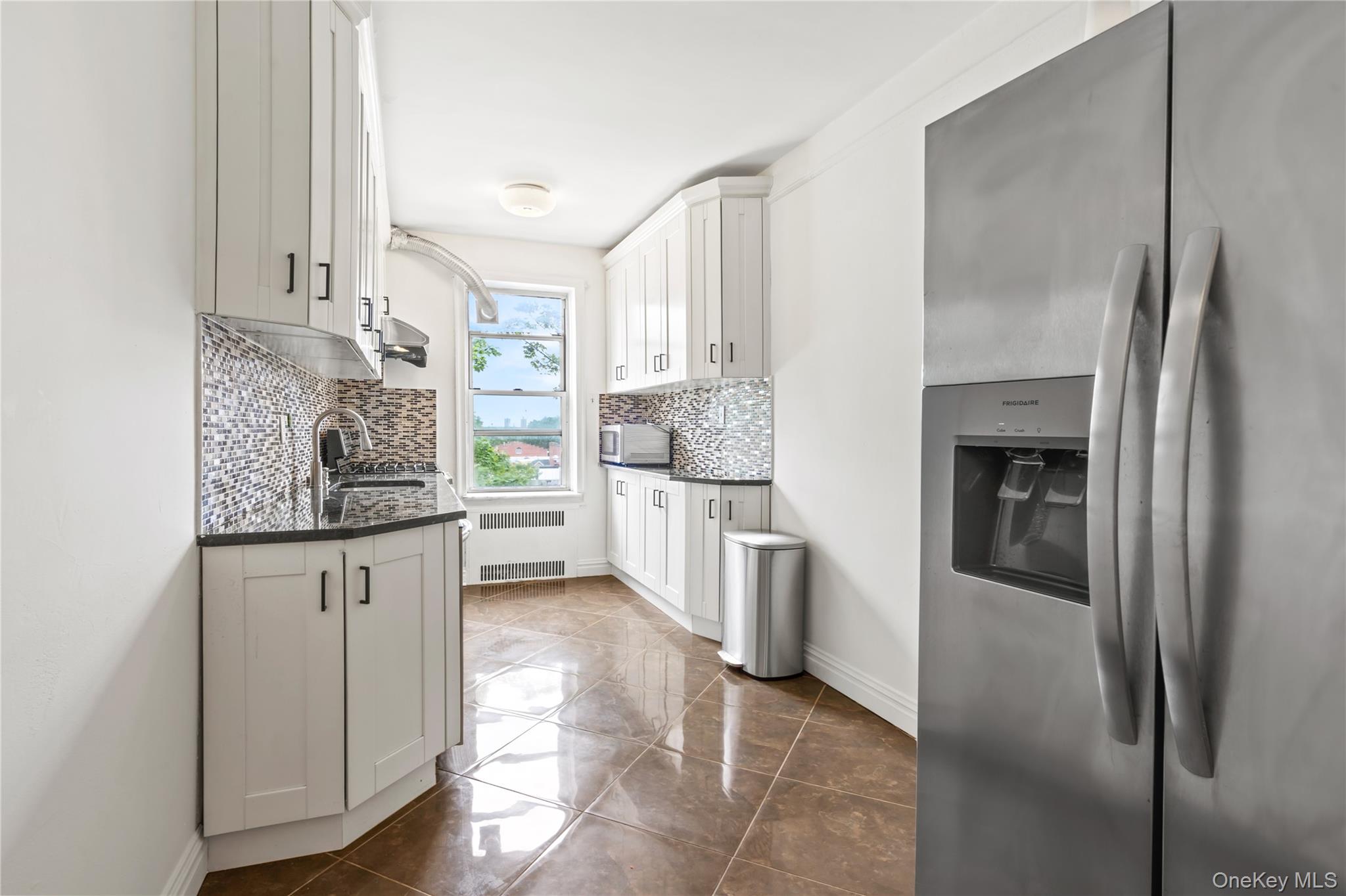 111-39 76th Road # E7, Forest Hills, NY 11375