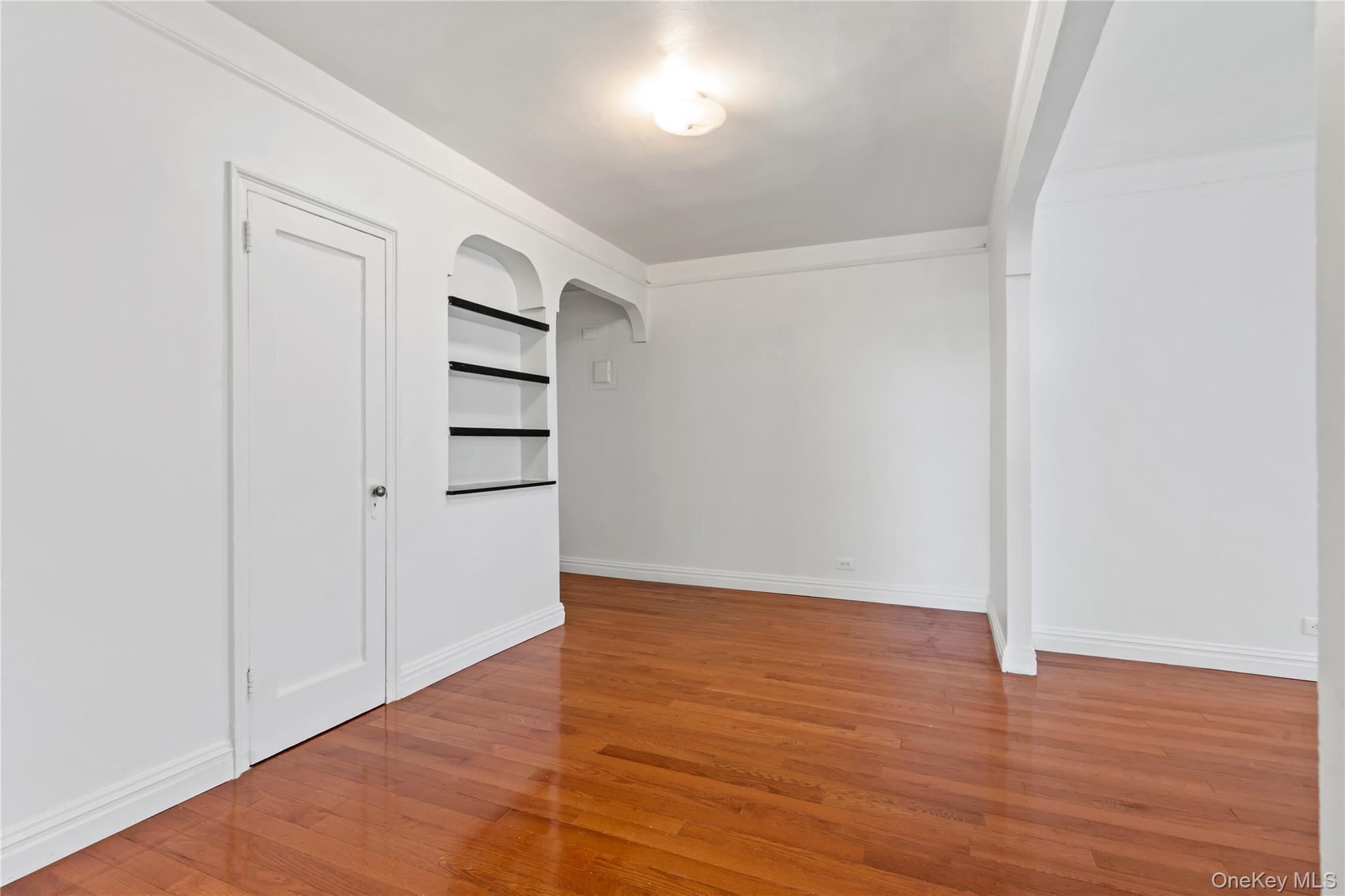 111-39 76th Road # E7, Forest Hills, NY 11375