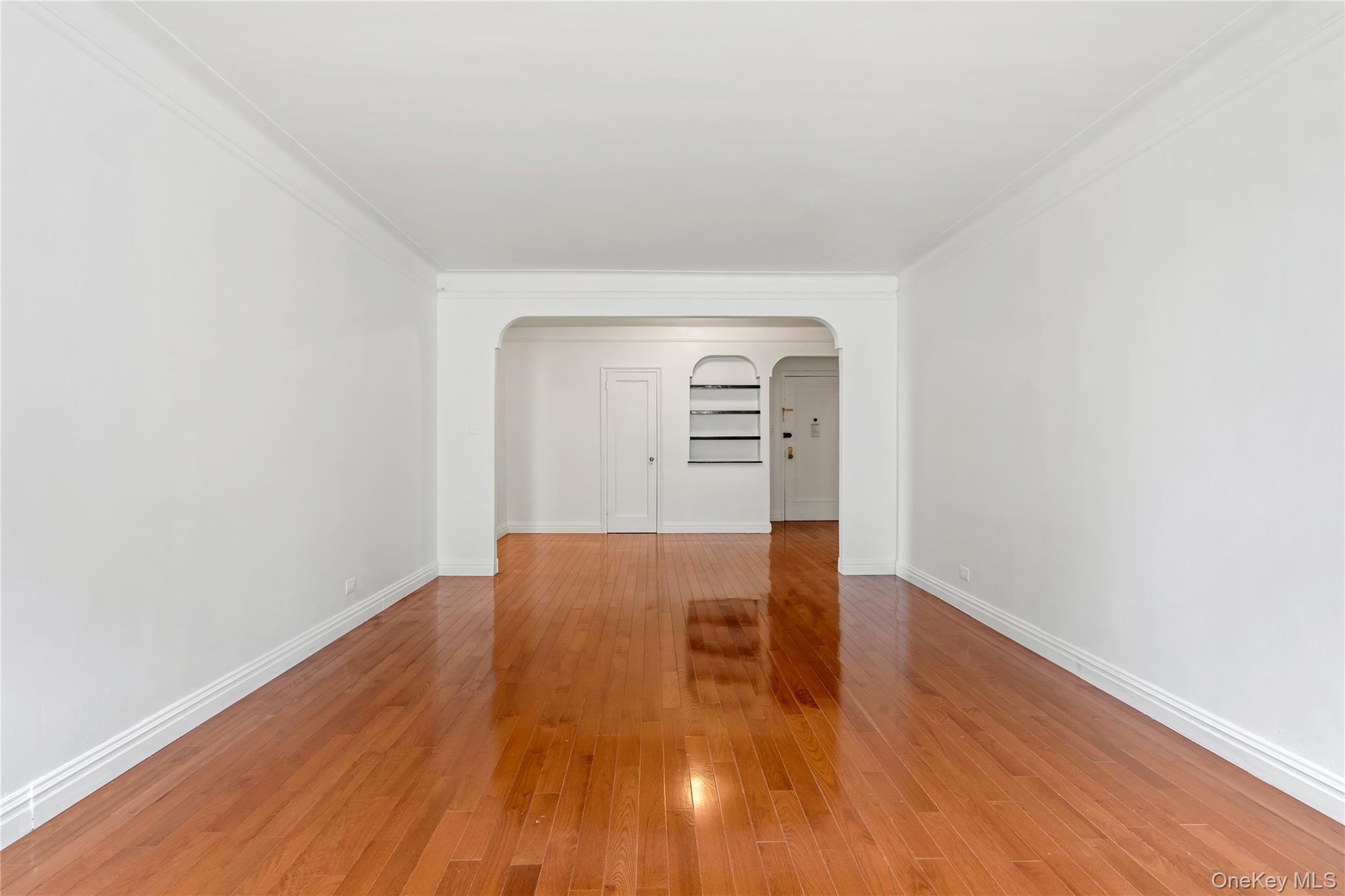 111-39 76th Road # E7, Forest Hills, NY 11375