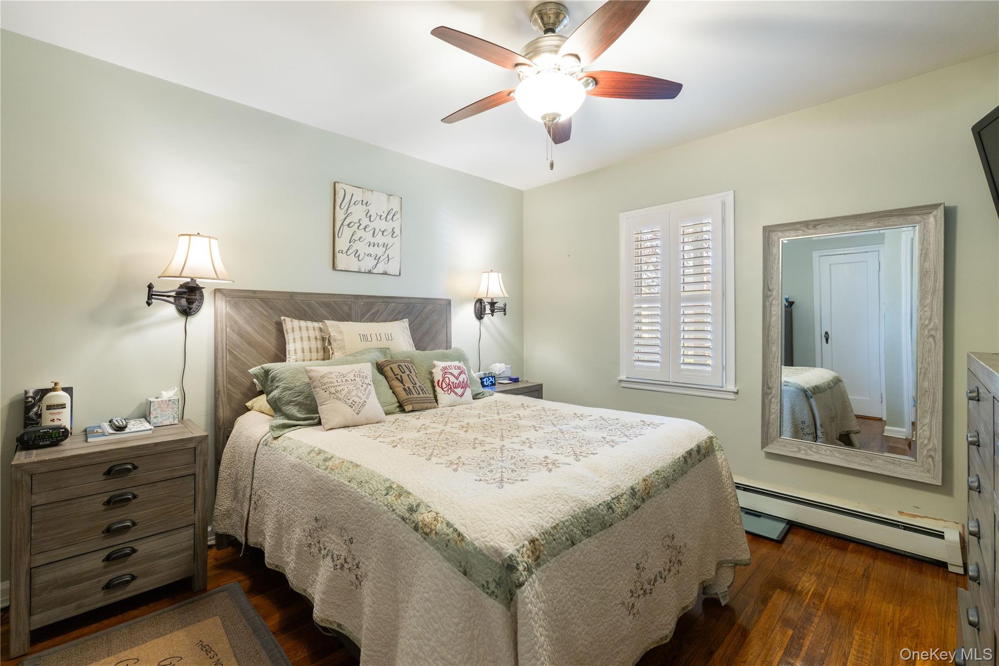 959 N 5th Street, New Hyde Park, NY 11040