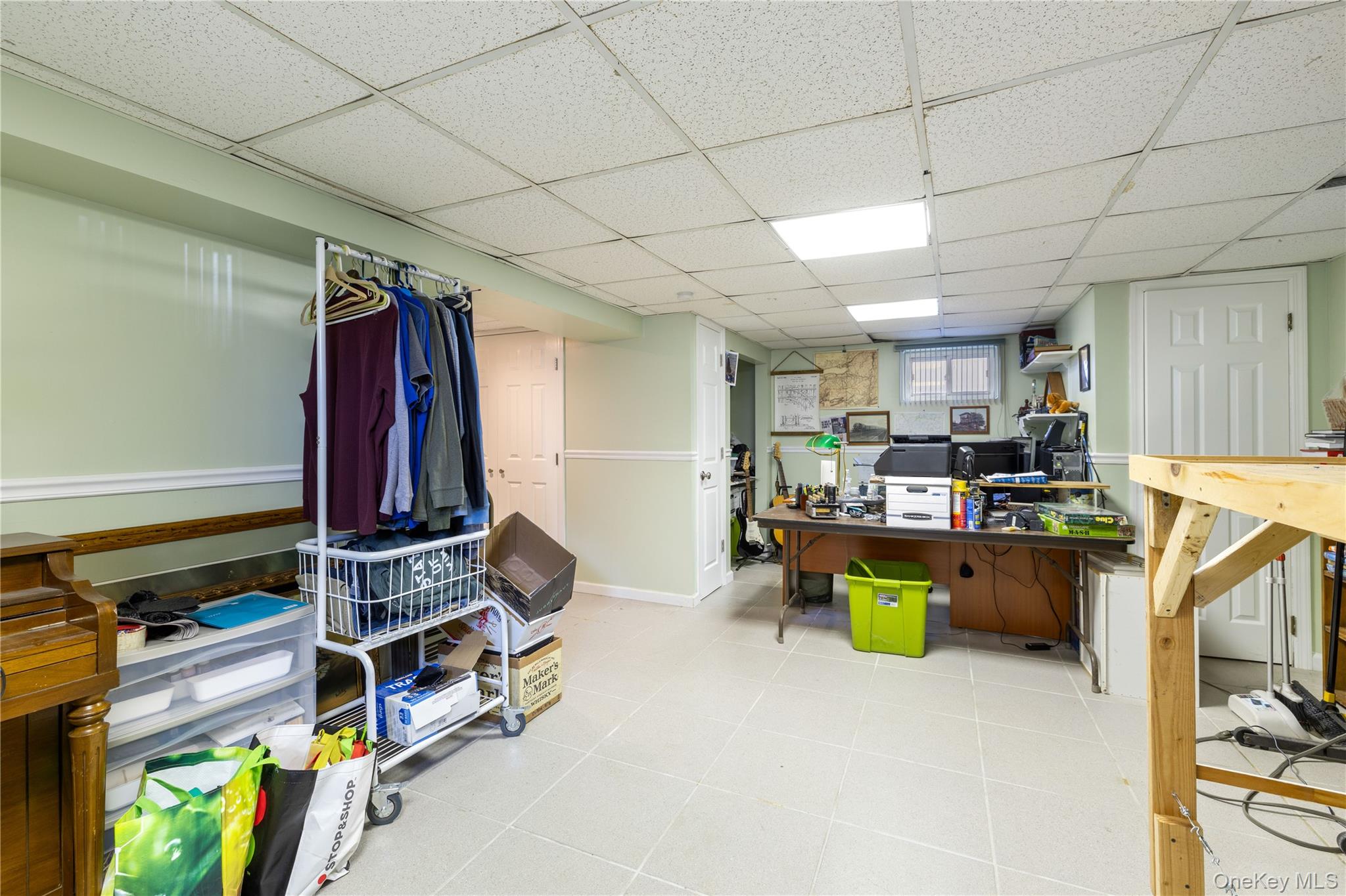 959 N 5th Street, New Hyde Park, NY 11040