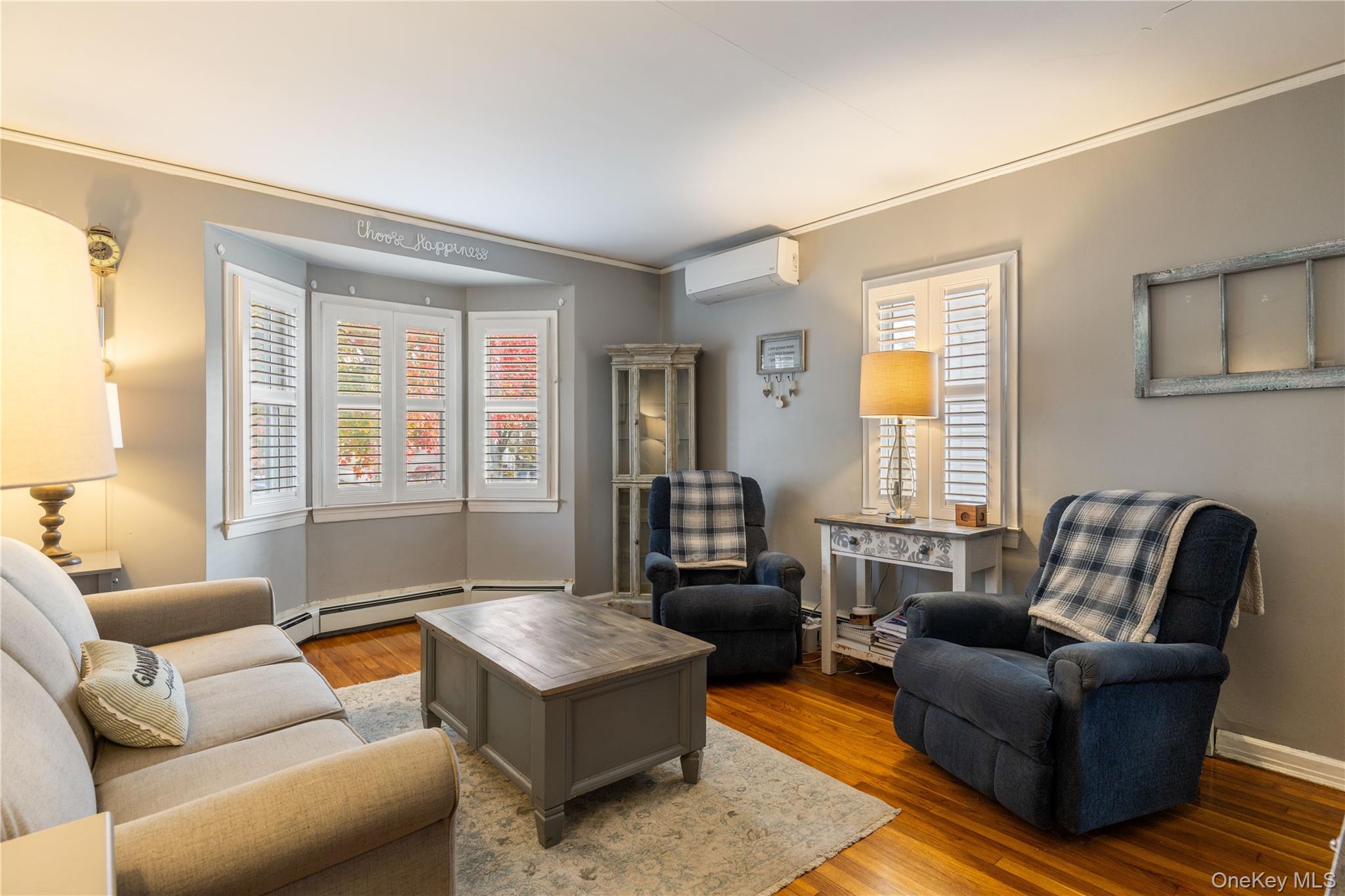 959 N 5th Street, New Hyde Park, NY 11040