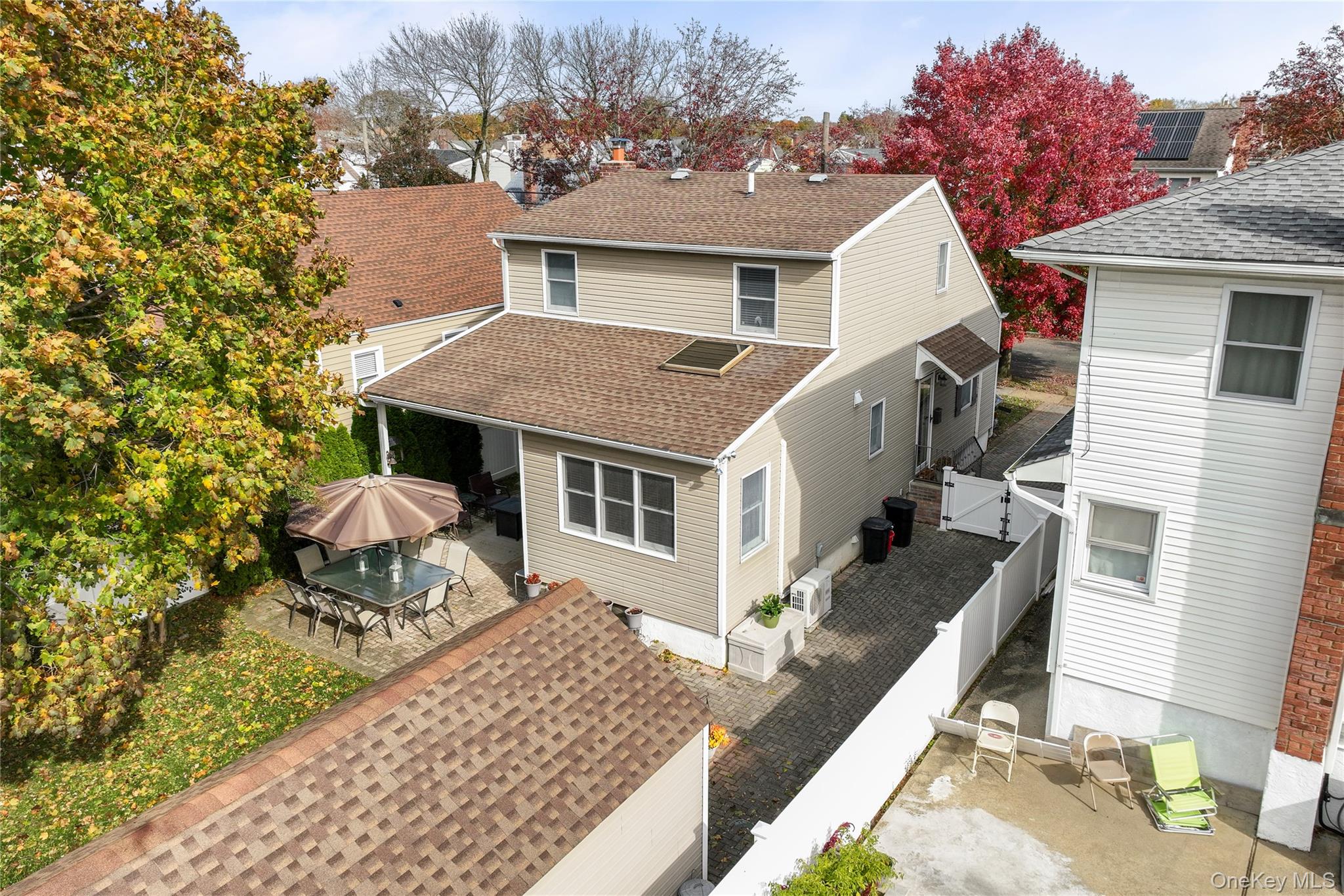 959 N 5th Street, New Hyde Park, NY 11040