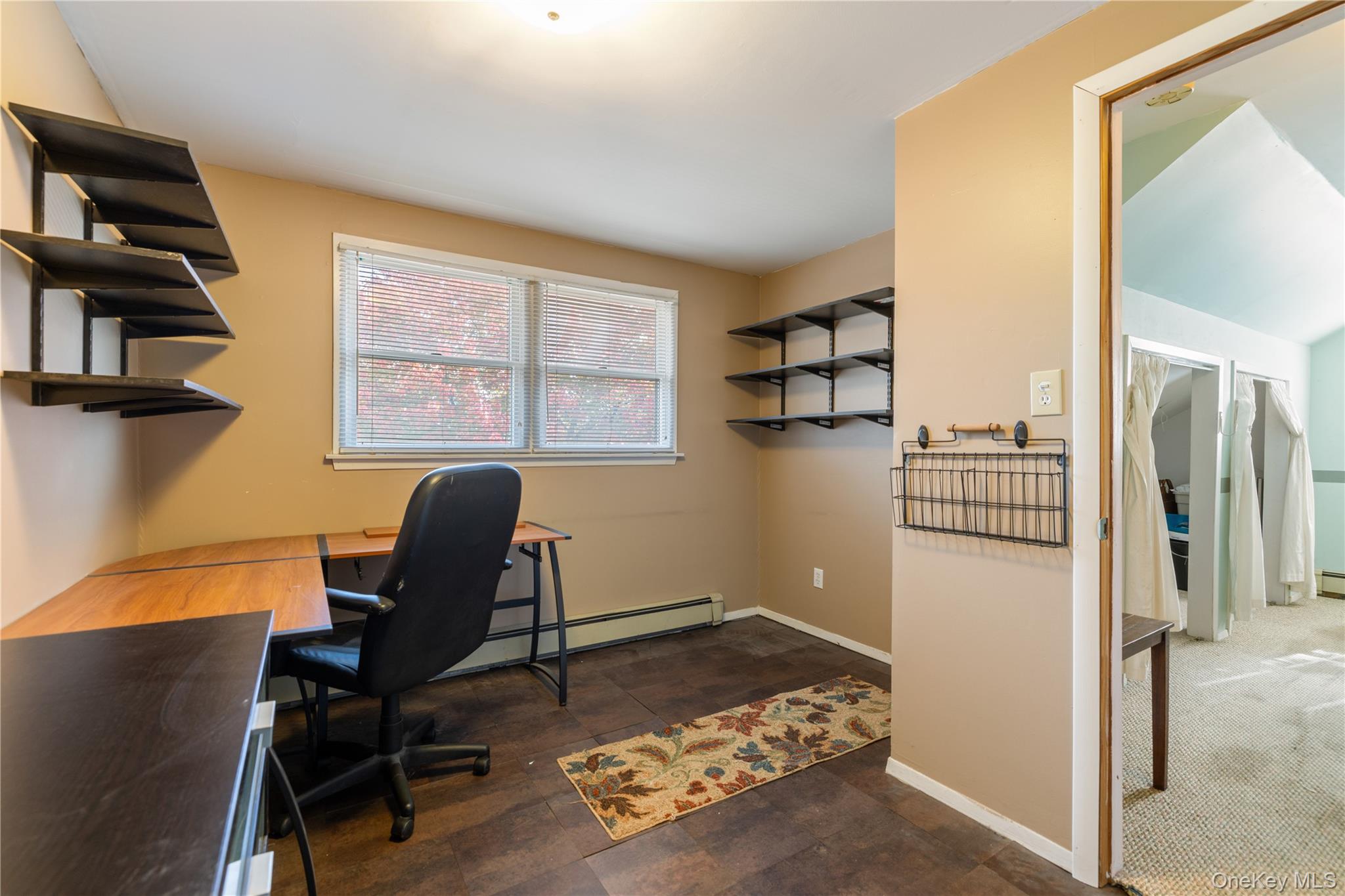 959 N 5th Street, New Hyde Park, NY 11040