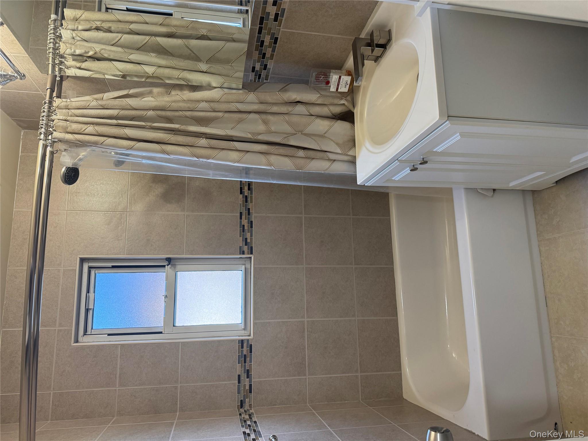 198-44 Pompeii Avenue # 1A, Hollis, NY 11423