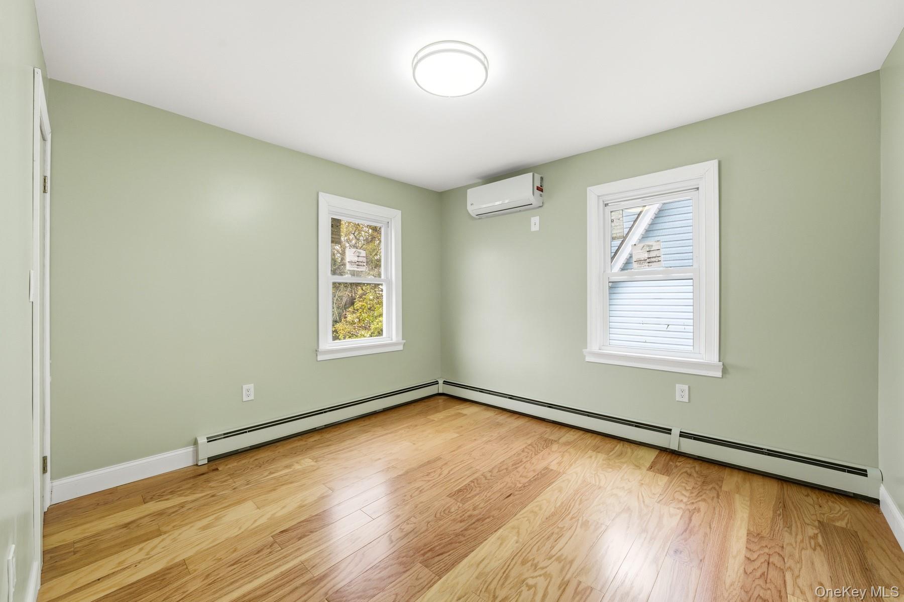 10411 205th Street, Saint Albans, NY 11412