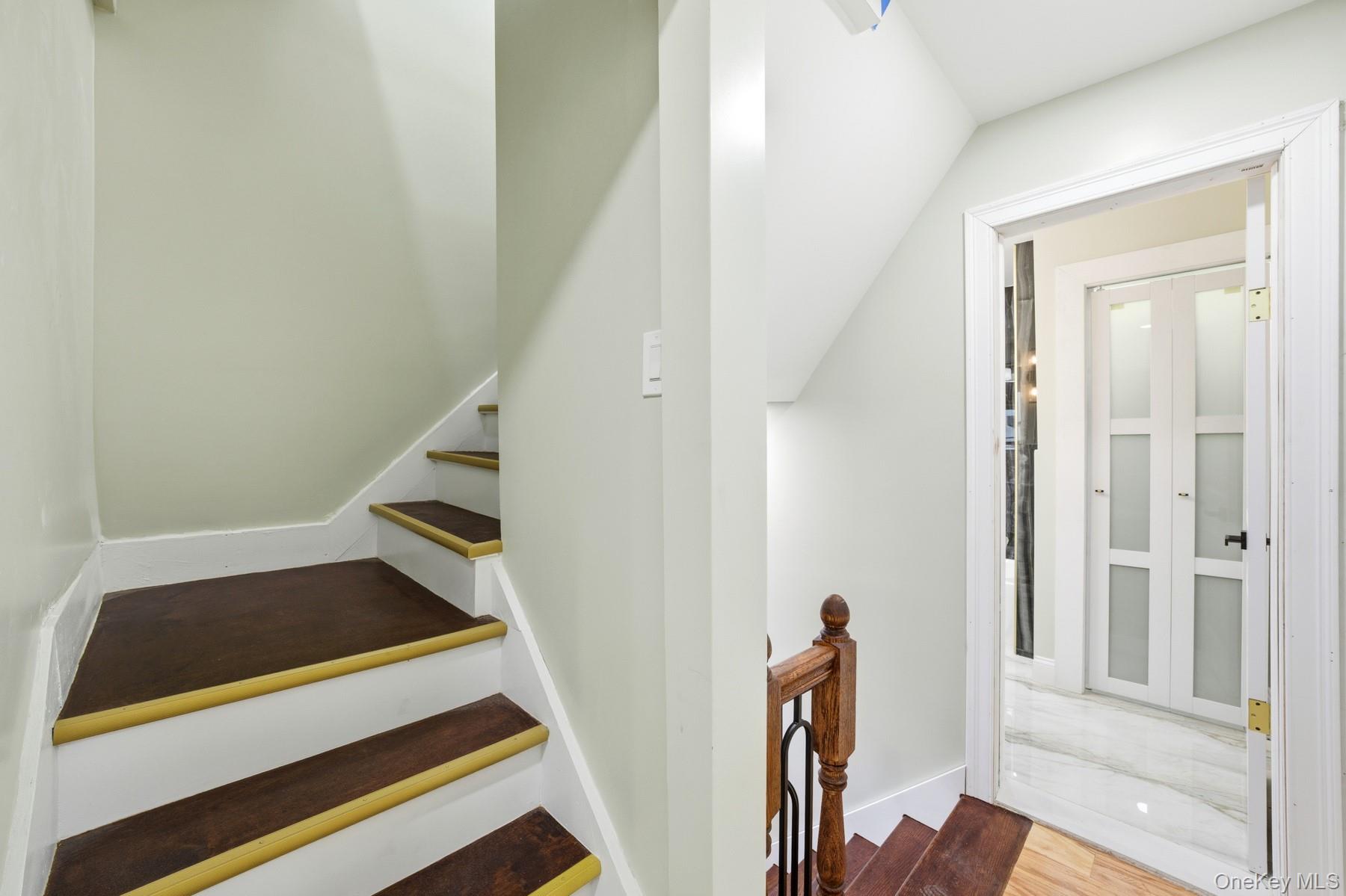 10411 205th Street, Saint Albans, NY 11412