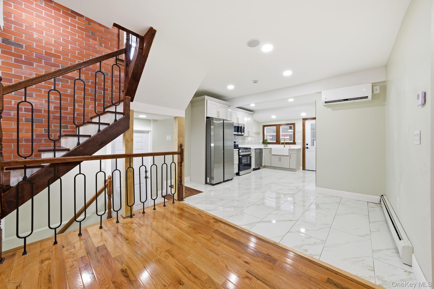 10411 205th Street, Saint Albans, NY 11412