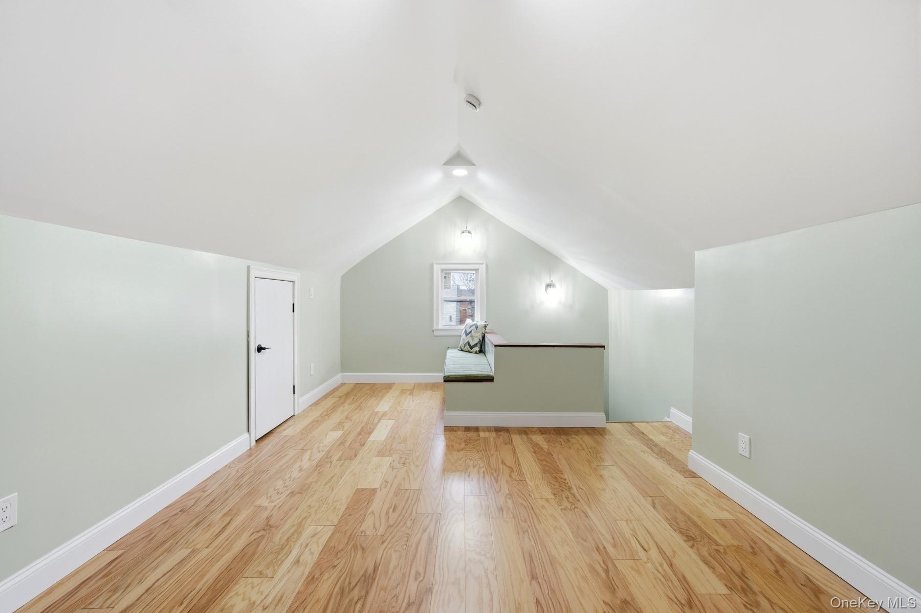 10411 205th Street, Saint Albans, NY 11412