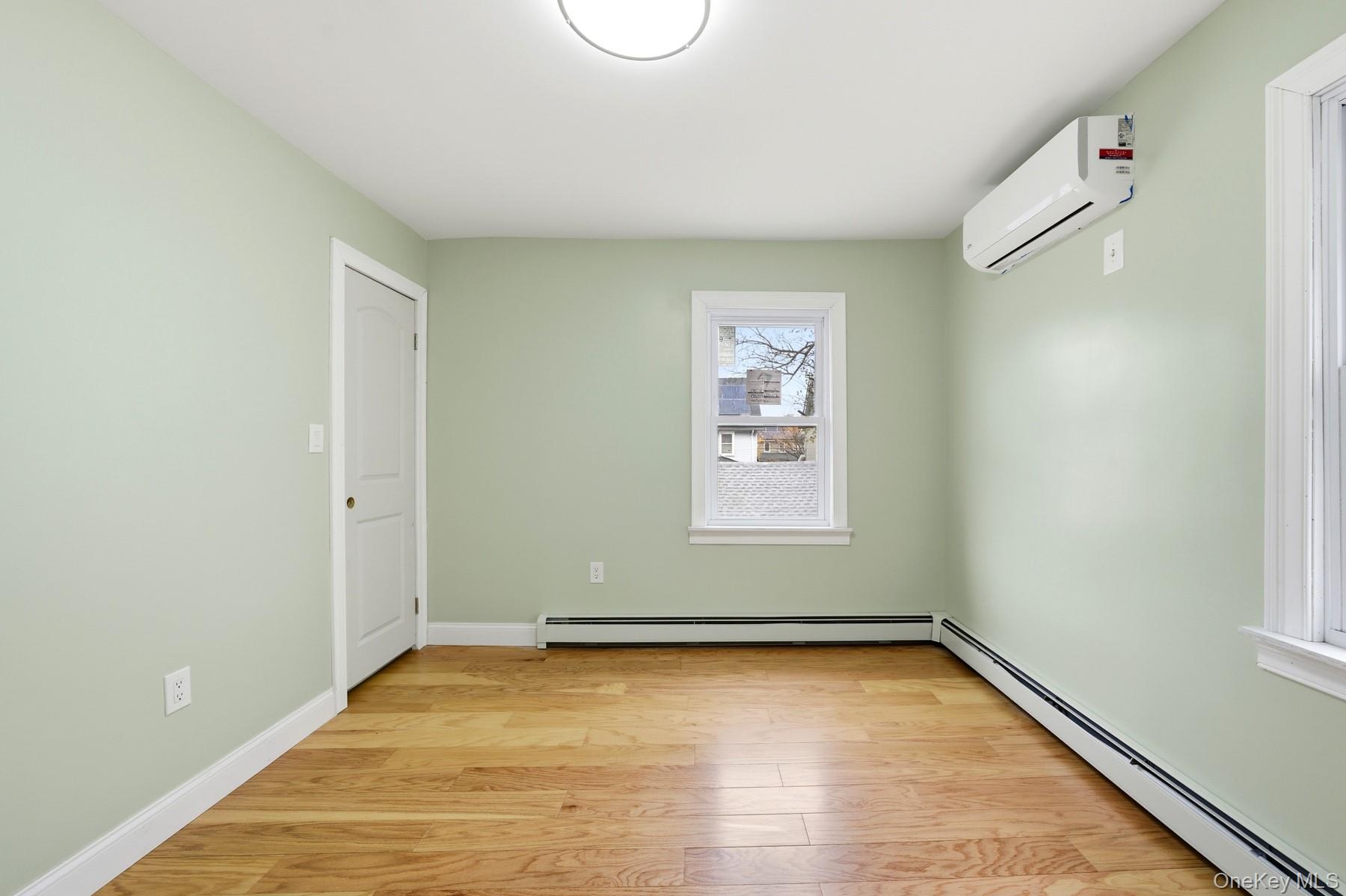 10411 205th Street, Saint Albans, NY 11412