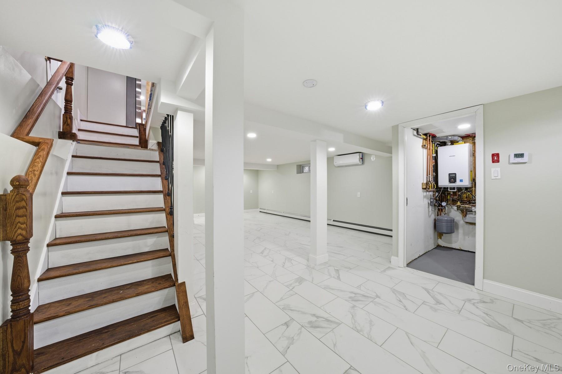 10411 205th Street, Saint Albans, NY 11412