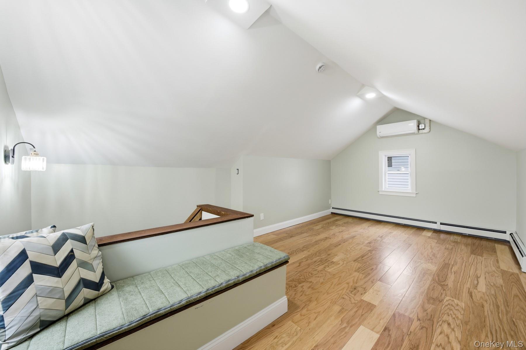 10411 205th Street, Saint Albans, NY 11412