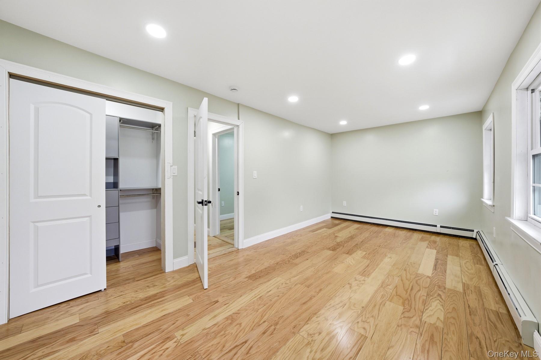 10411 205th Street, Saint Albans, NY 11412