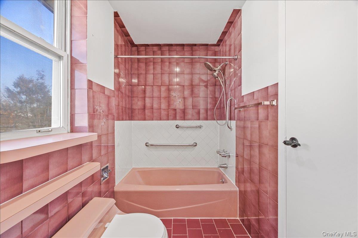 124 Alexander Avenue, Yonkers, NY 10704