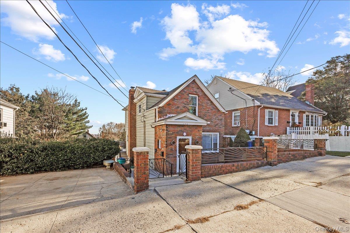 124 Alexander Avenue, Yonkers, NY 10704