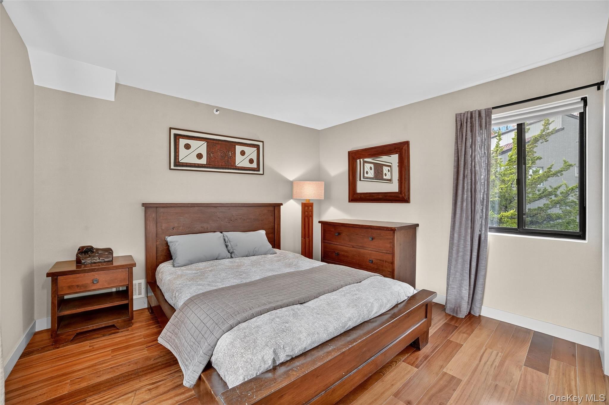 428 Pine Grove Lane, Hartsdale, NY 10530