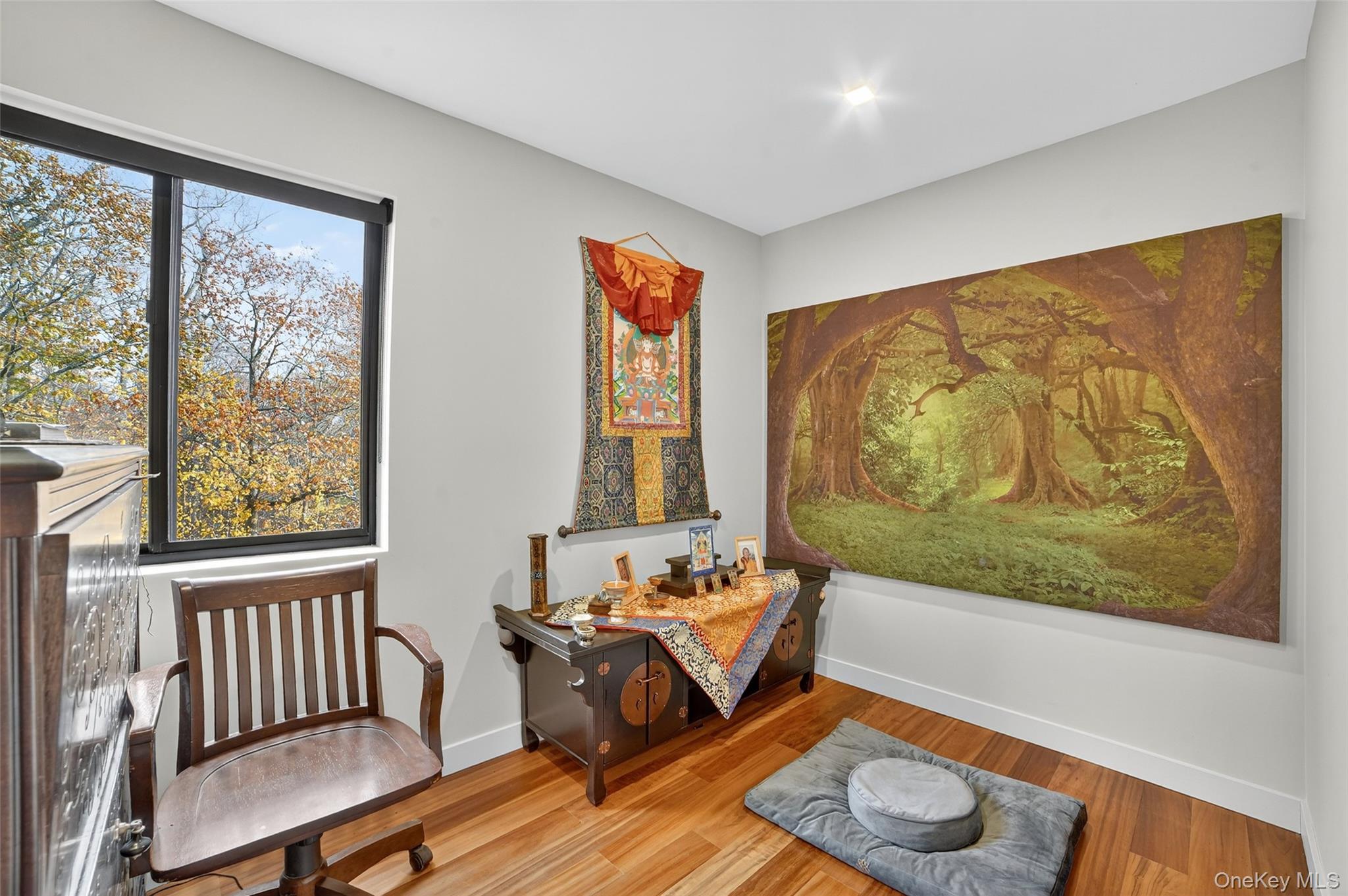 428 Pine Grove Lane, Hartsdale, NY 10530