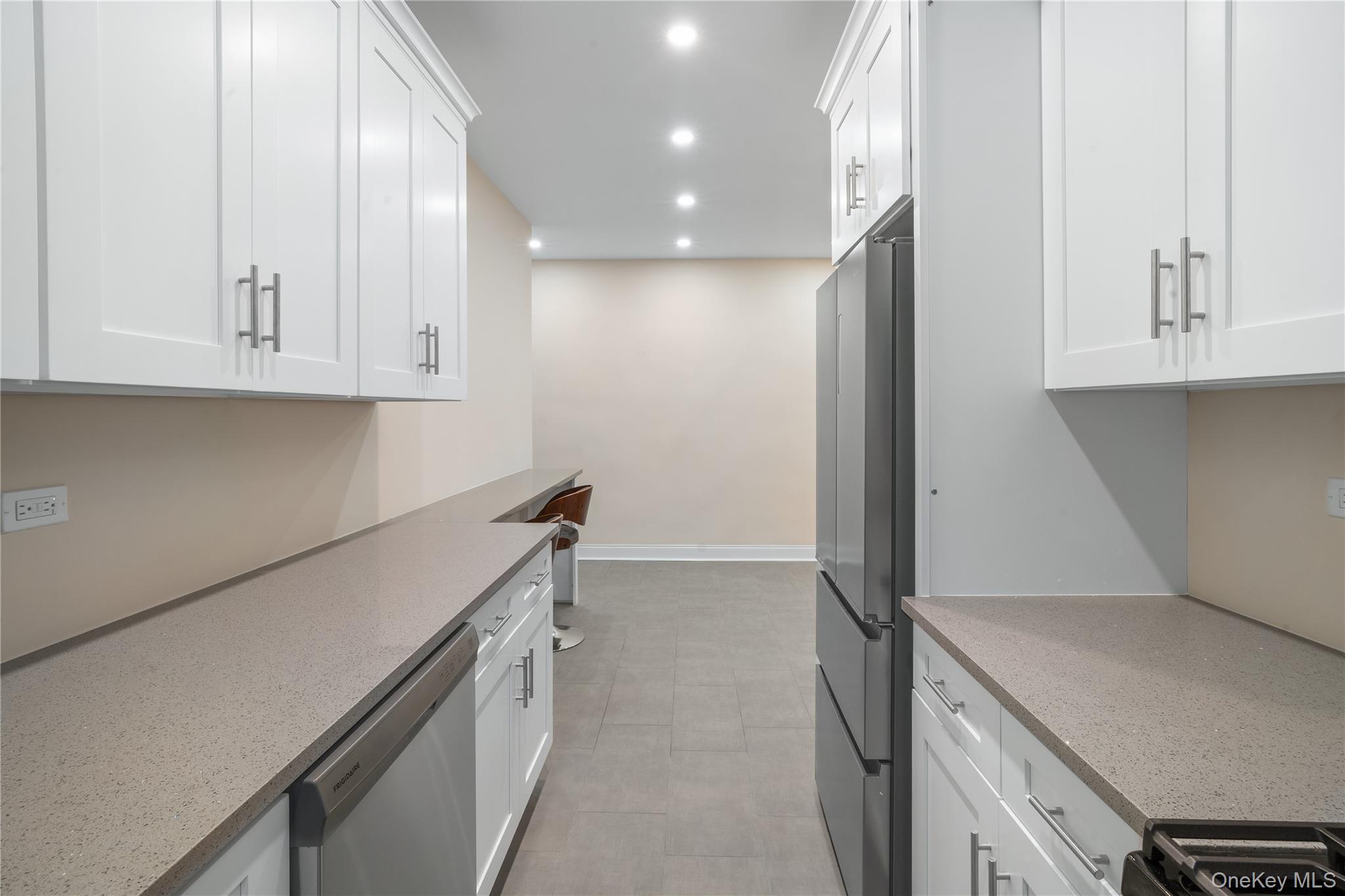 11007 73rd Road # 3K, Forest Hills, NY 11375