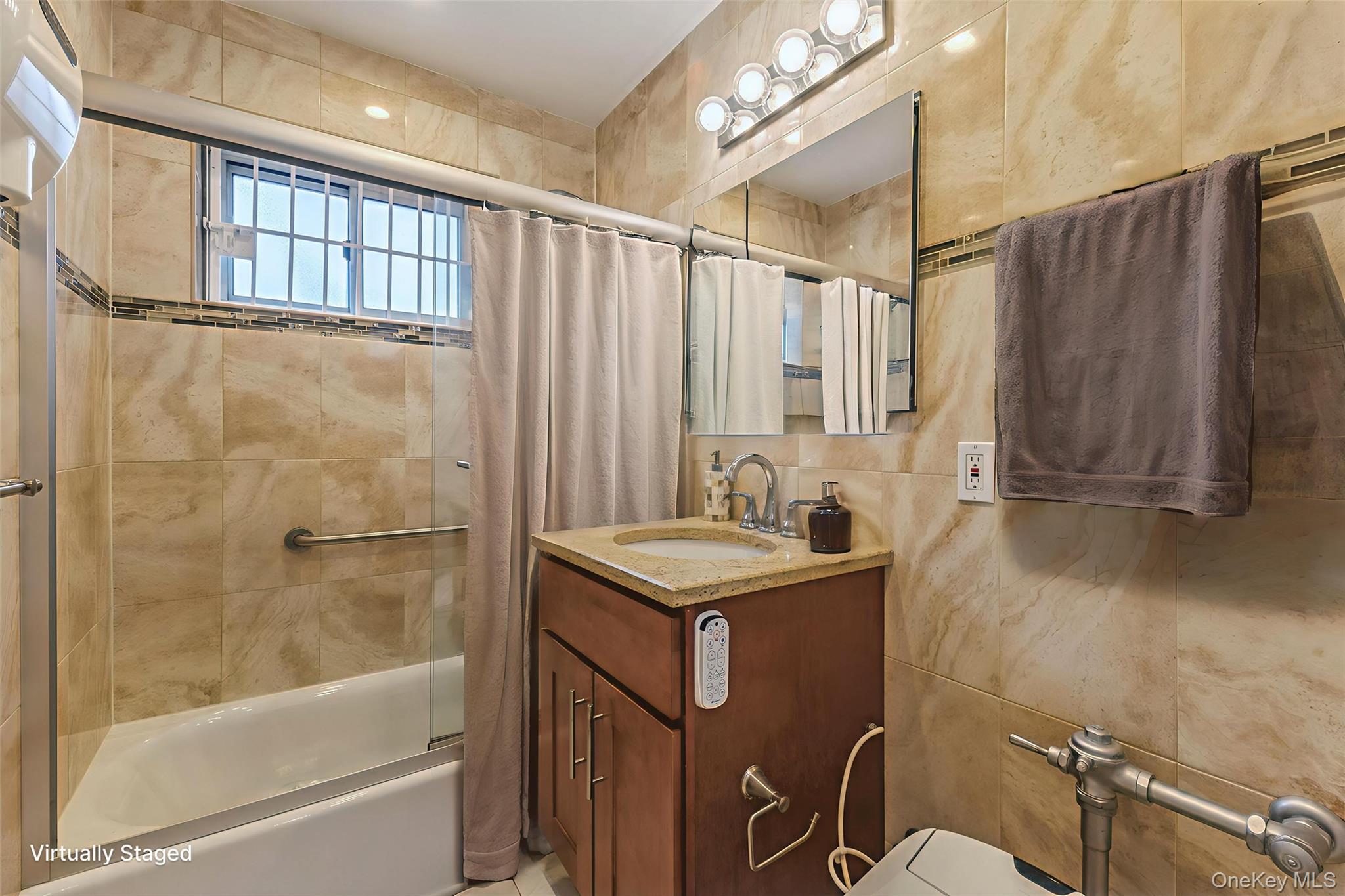 99-10 60th Avenue # 6E, Corona, NY 11368