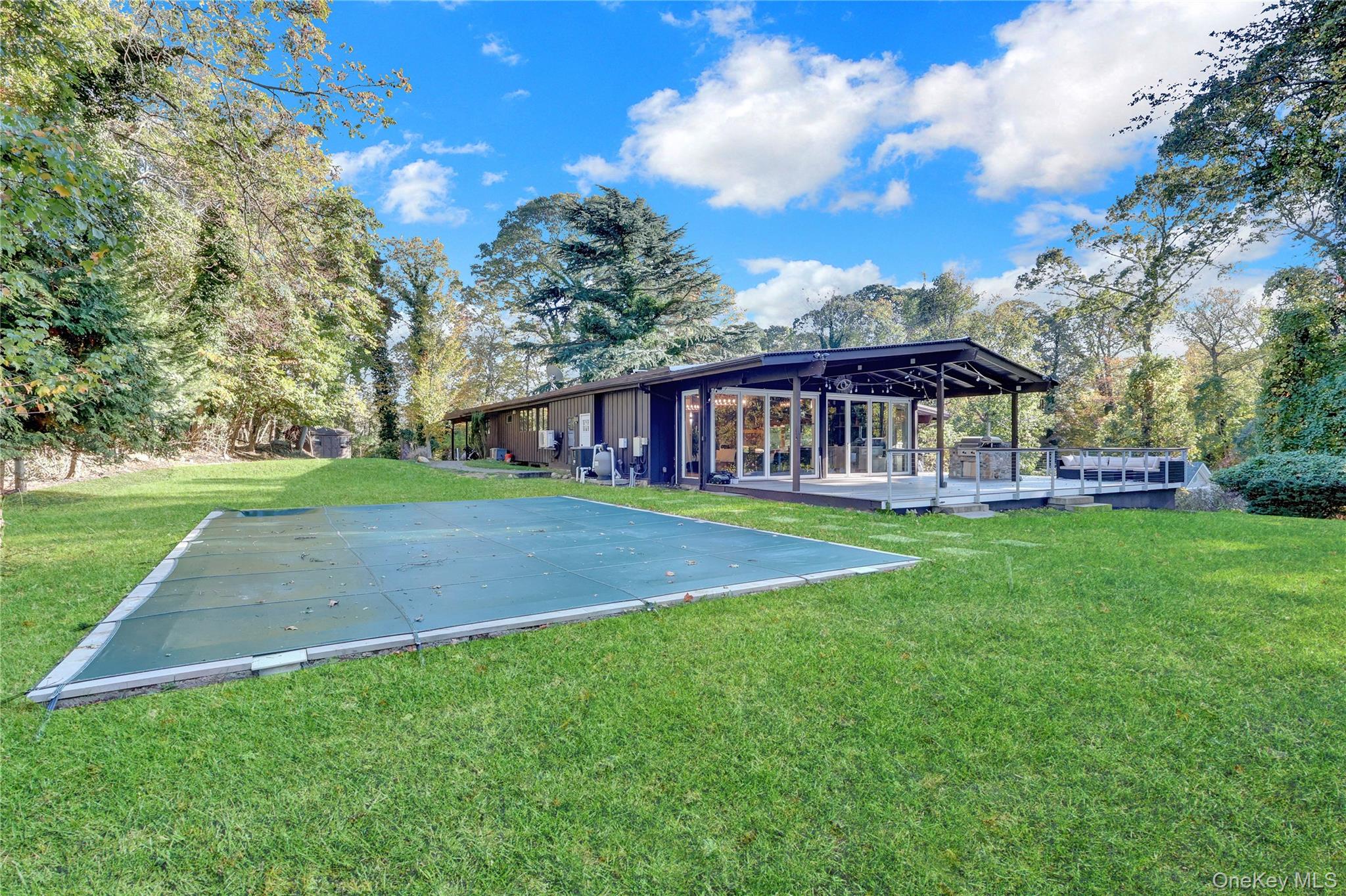 131 Oakside Drive, Smithtown, NY 11787