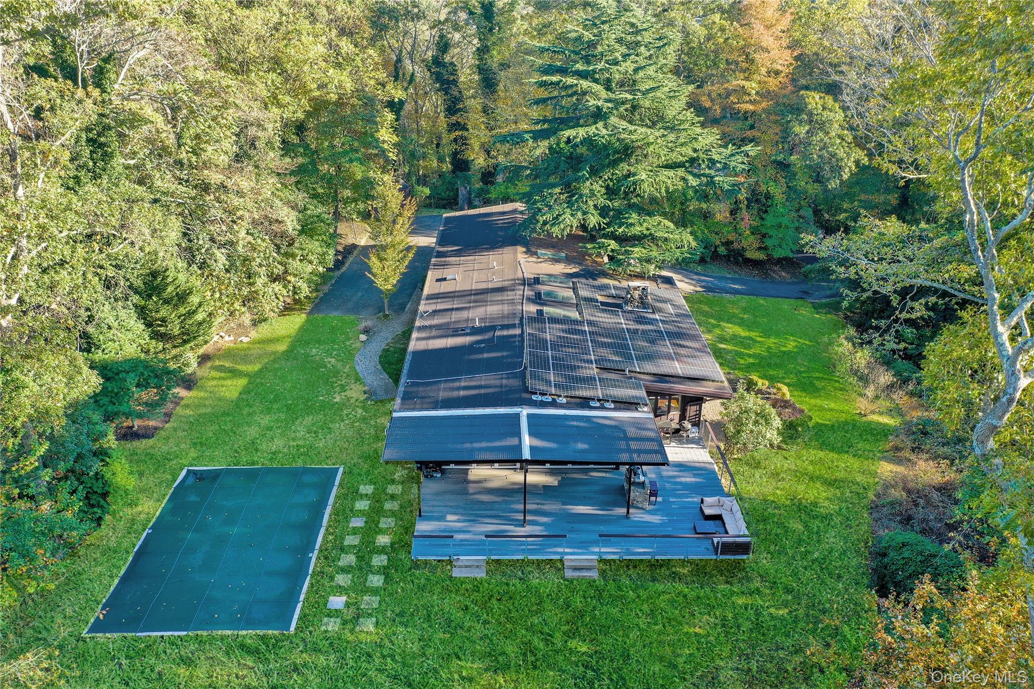 131 Oakside Drive, Smithtown, NY 11787