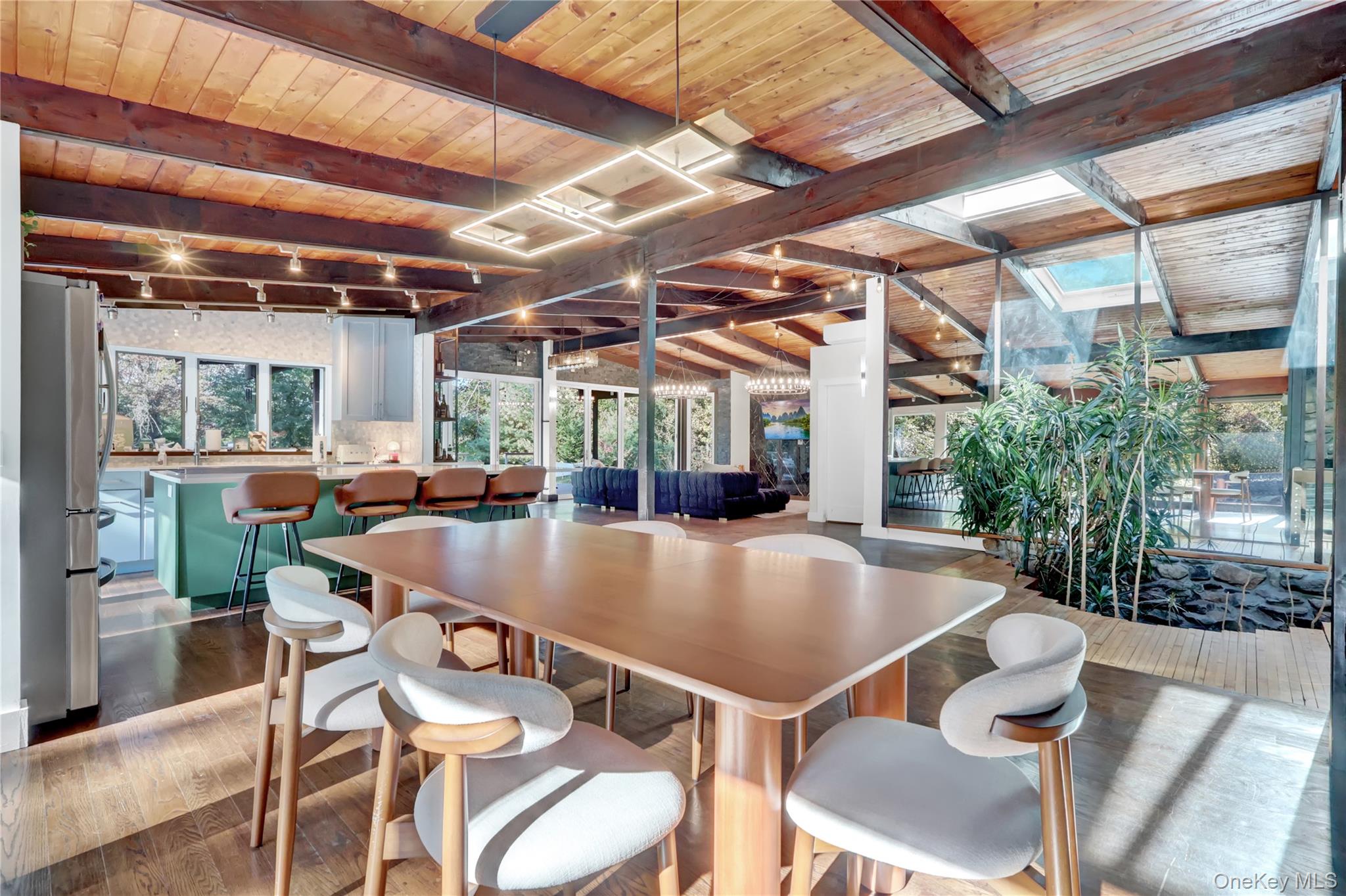 131 Oakside Drive, Smithtown, NY 11787