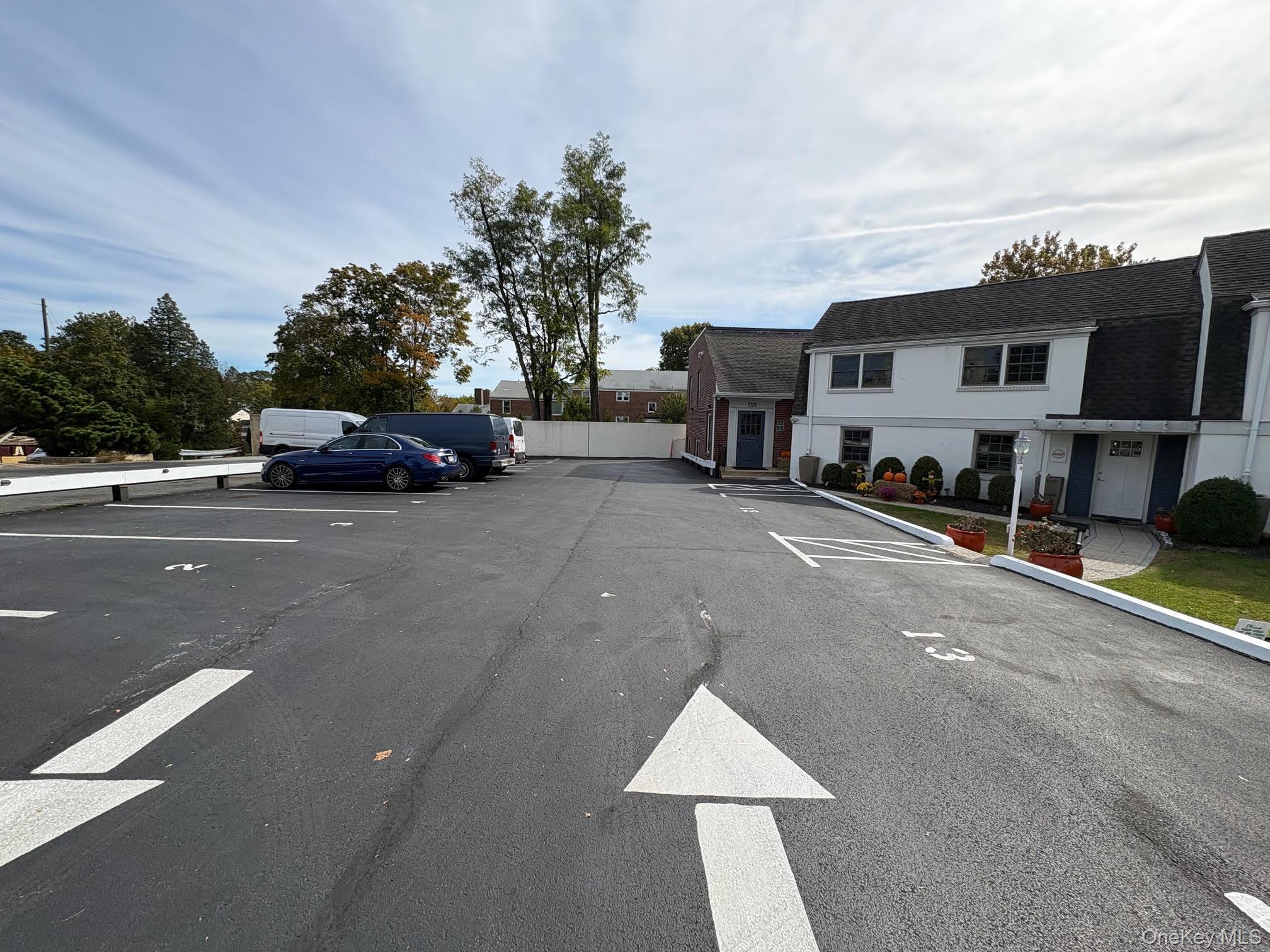 555 E Boston Post Road, Mamaroneck, NY 10543